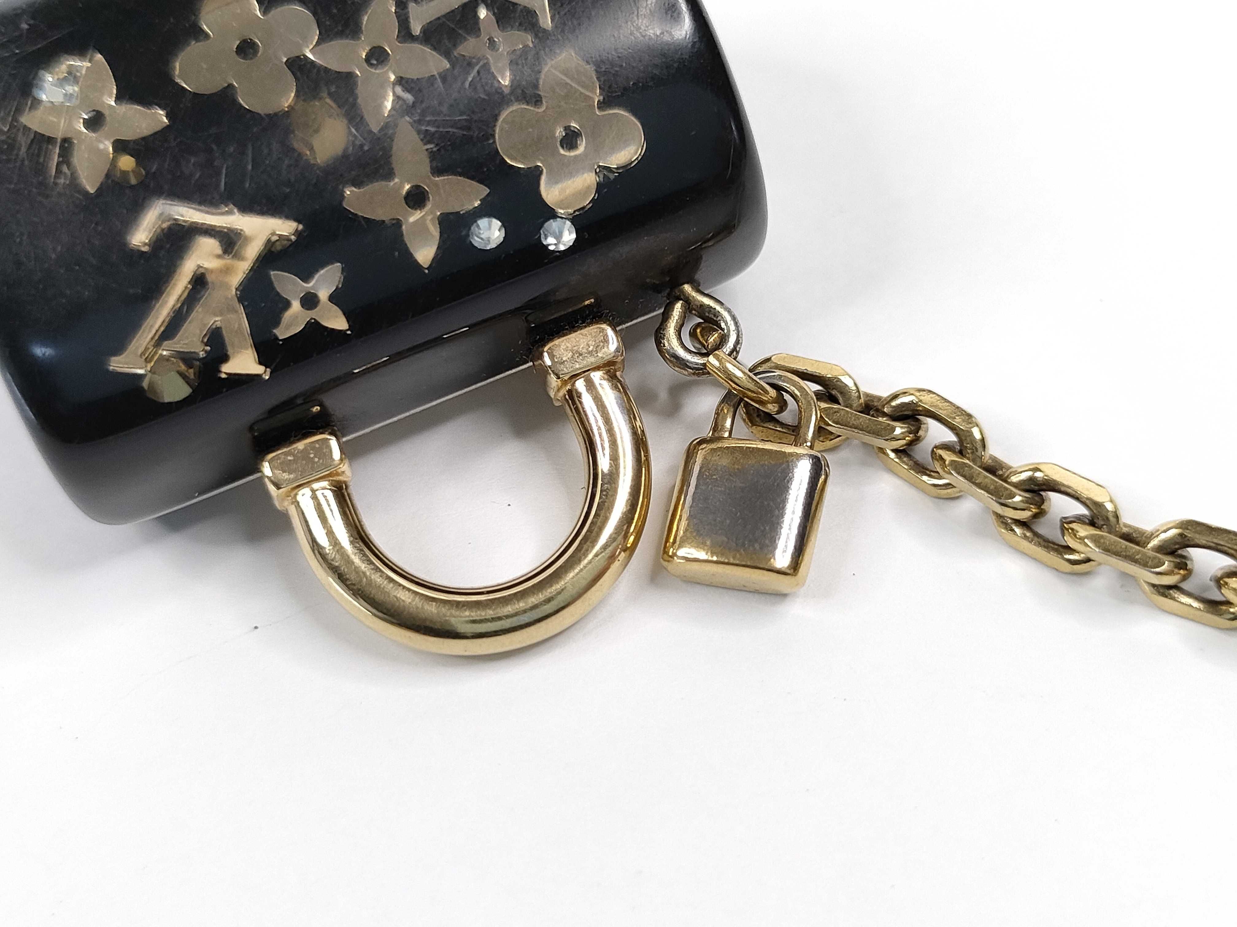 Keychain Charm Key Case — view 8