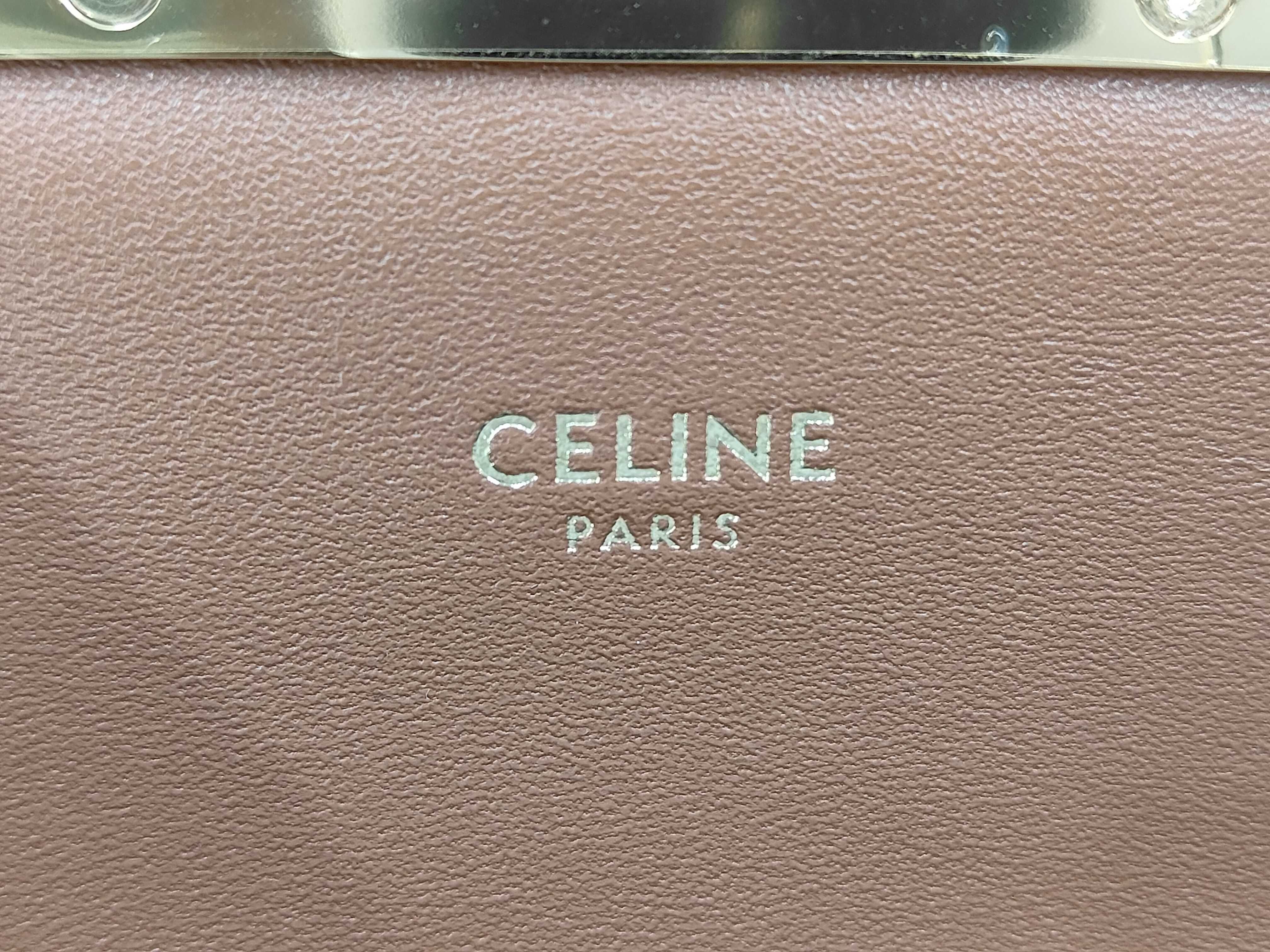 Triomphe Leather Black Shoulder Bag — view 9