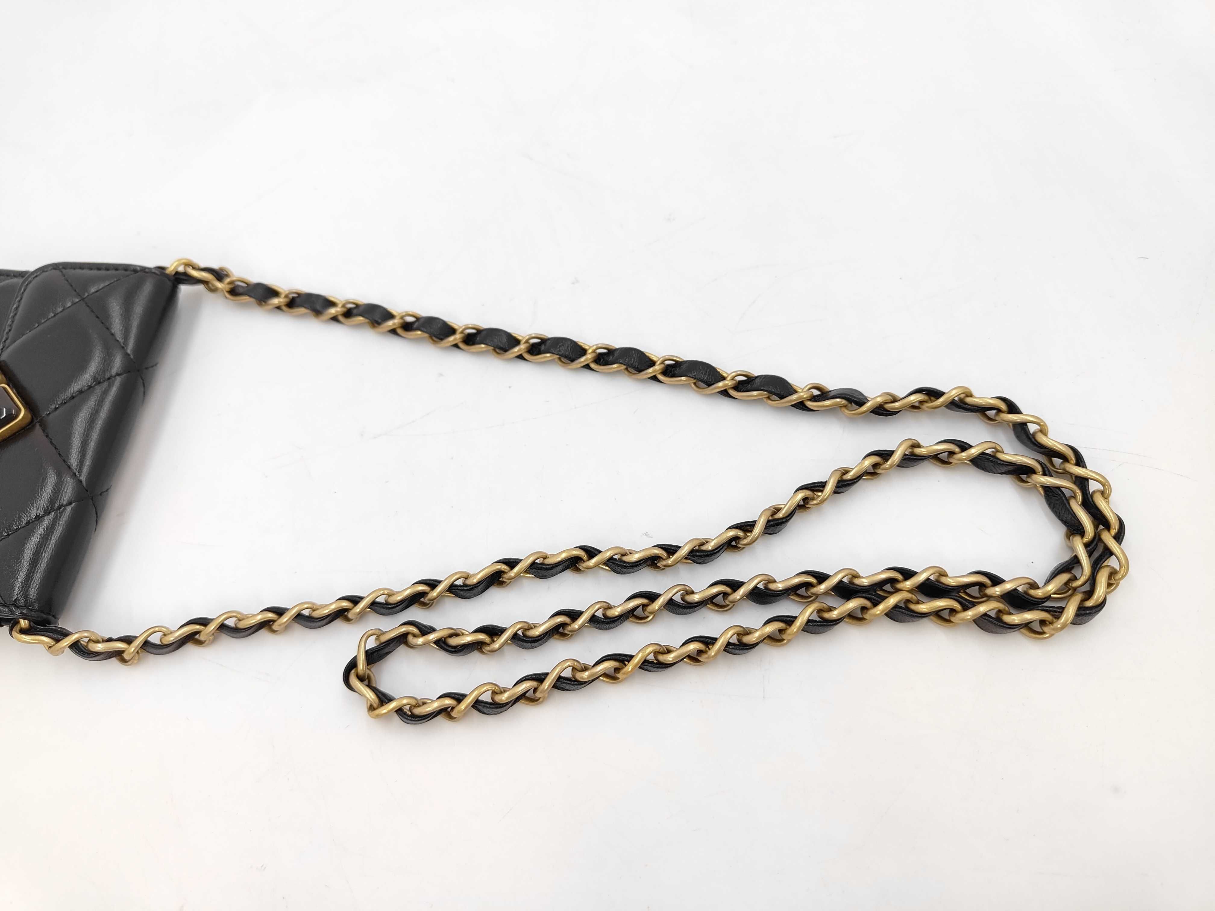 Matelassé Coco Mark Chain Clutch Shoulder Bag — view 3