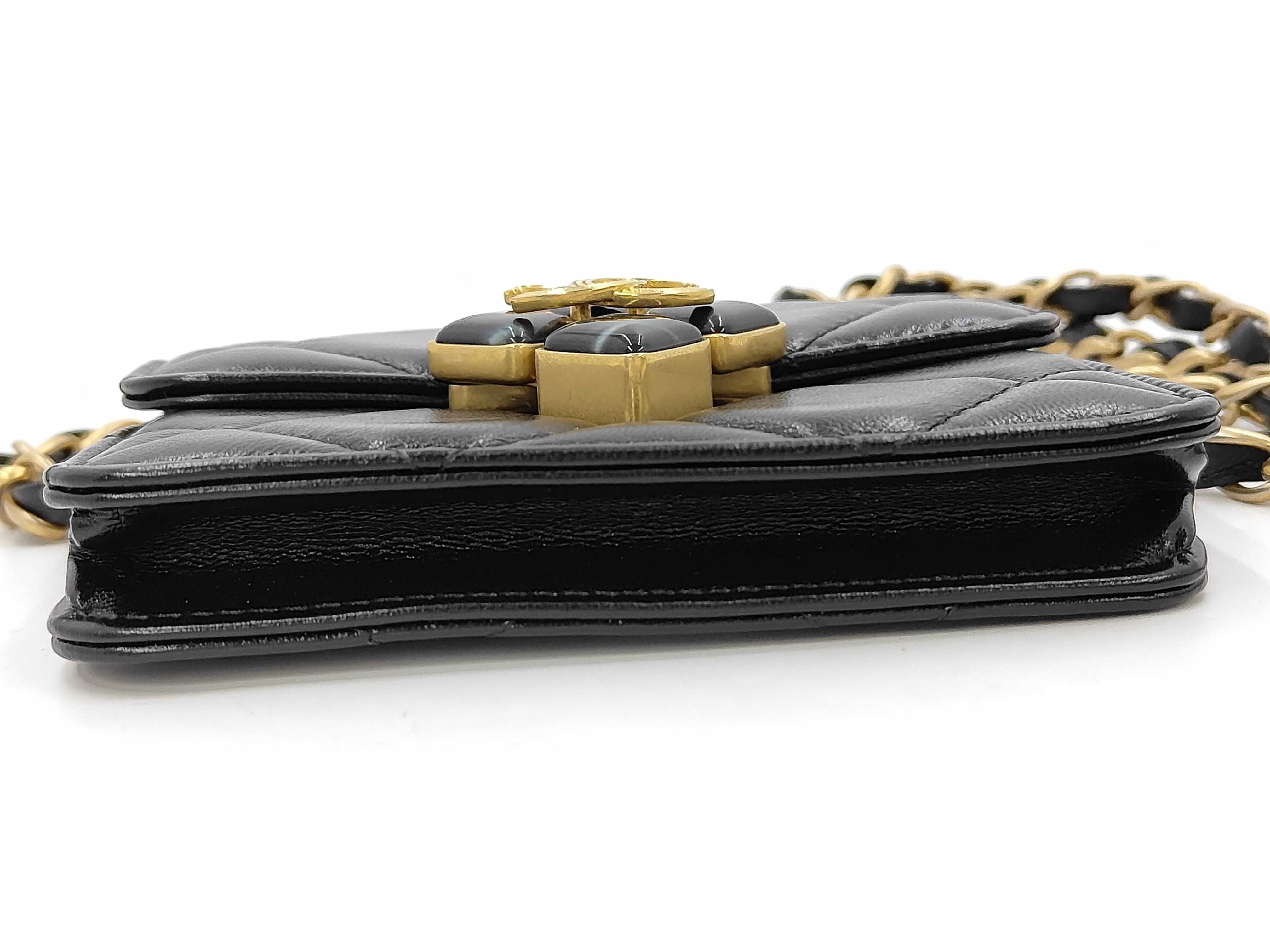 Matelassé Coco Mark Chain Clutch Shoulder Bag — view 6