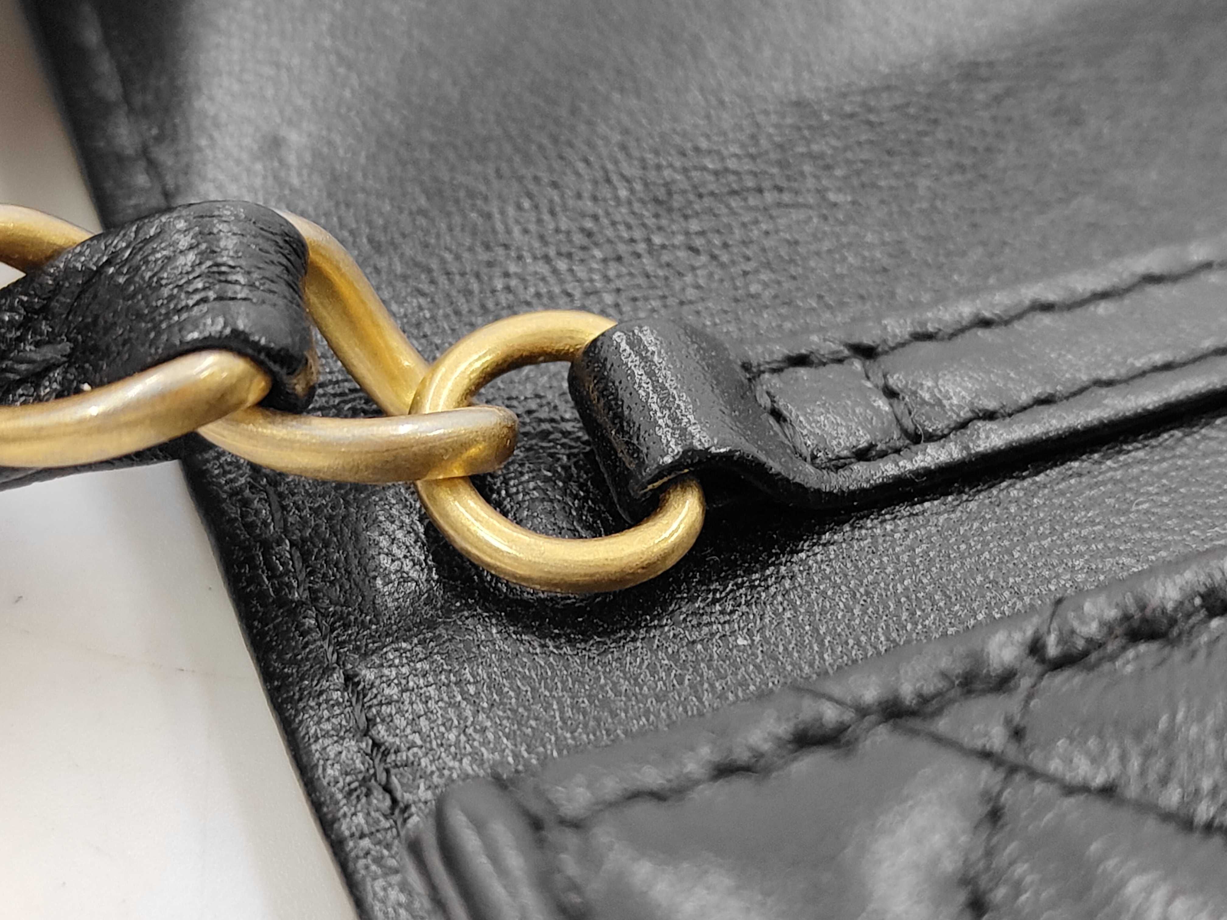 Matelassé Coco Mark Chain Clutch Shoulder Bag — view 7