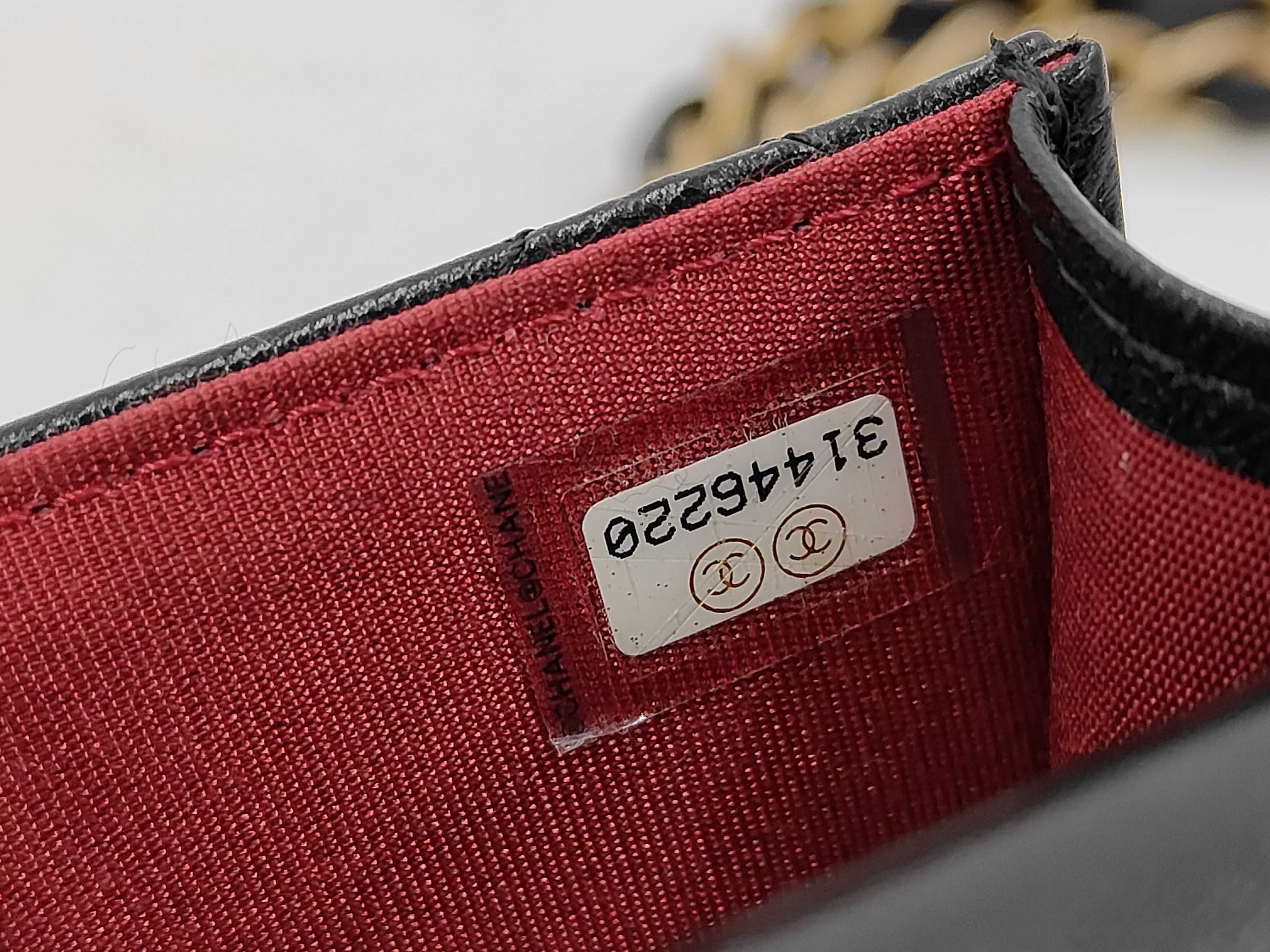 Matelassé Coco Mark Chain Clutch Shoulder Bag — view 10