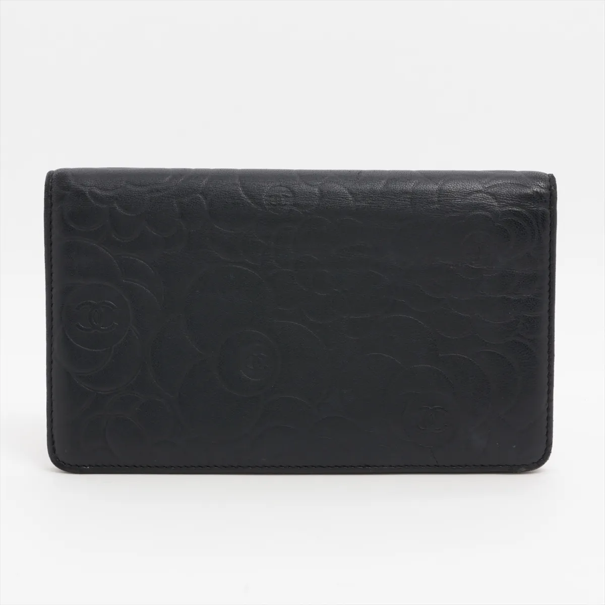 Camellia Lambskin Round Zip Wallet Black Silver Hardware 16082882 — view 2