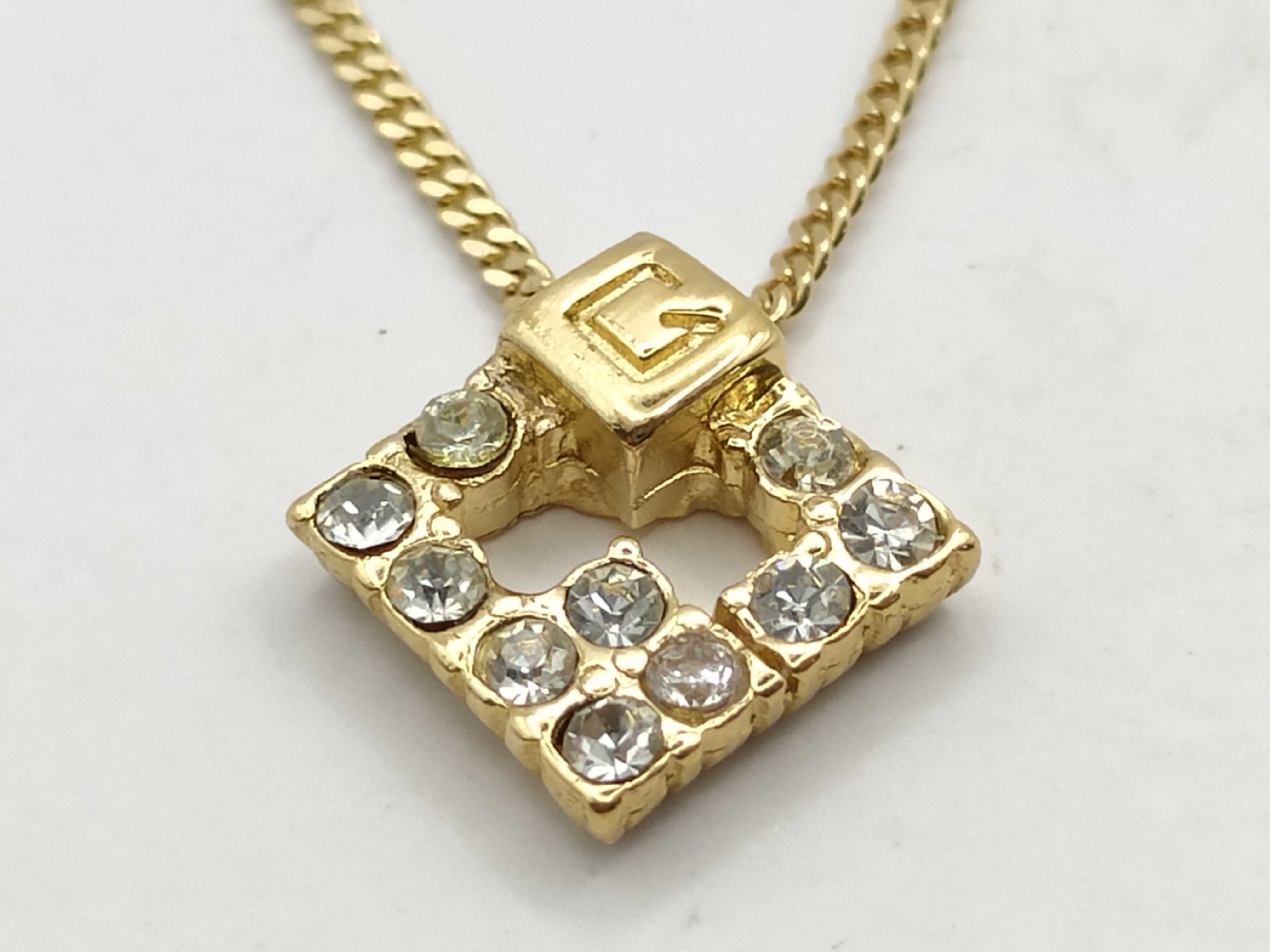 Necklace — view 2