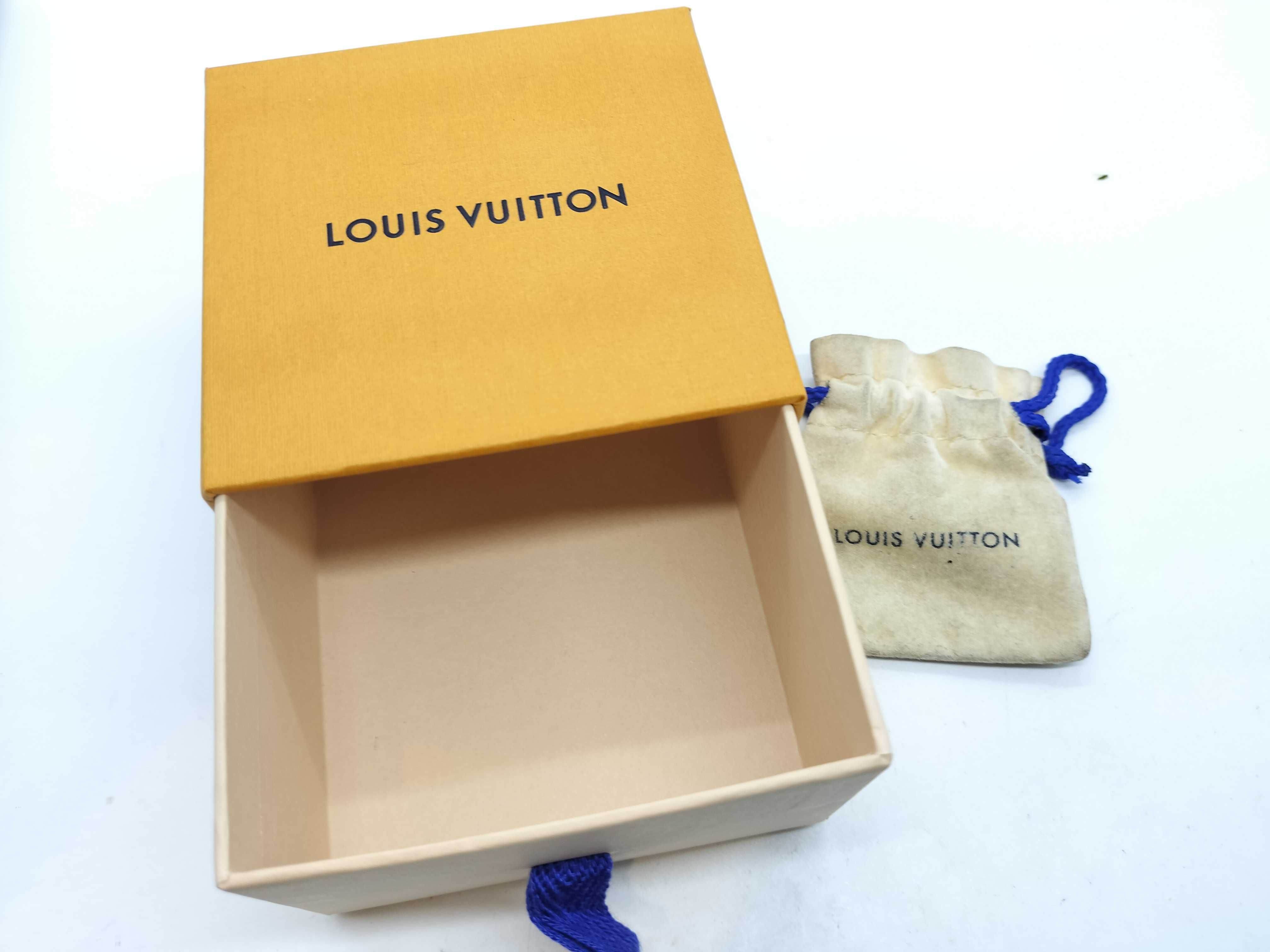 M00596 Iconic Necklace — view 11
