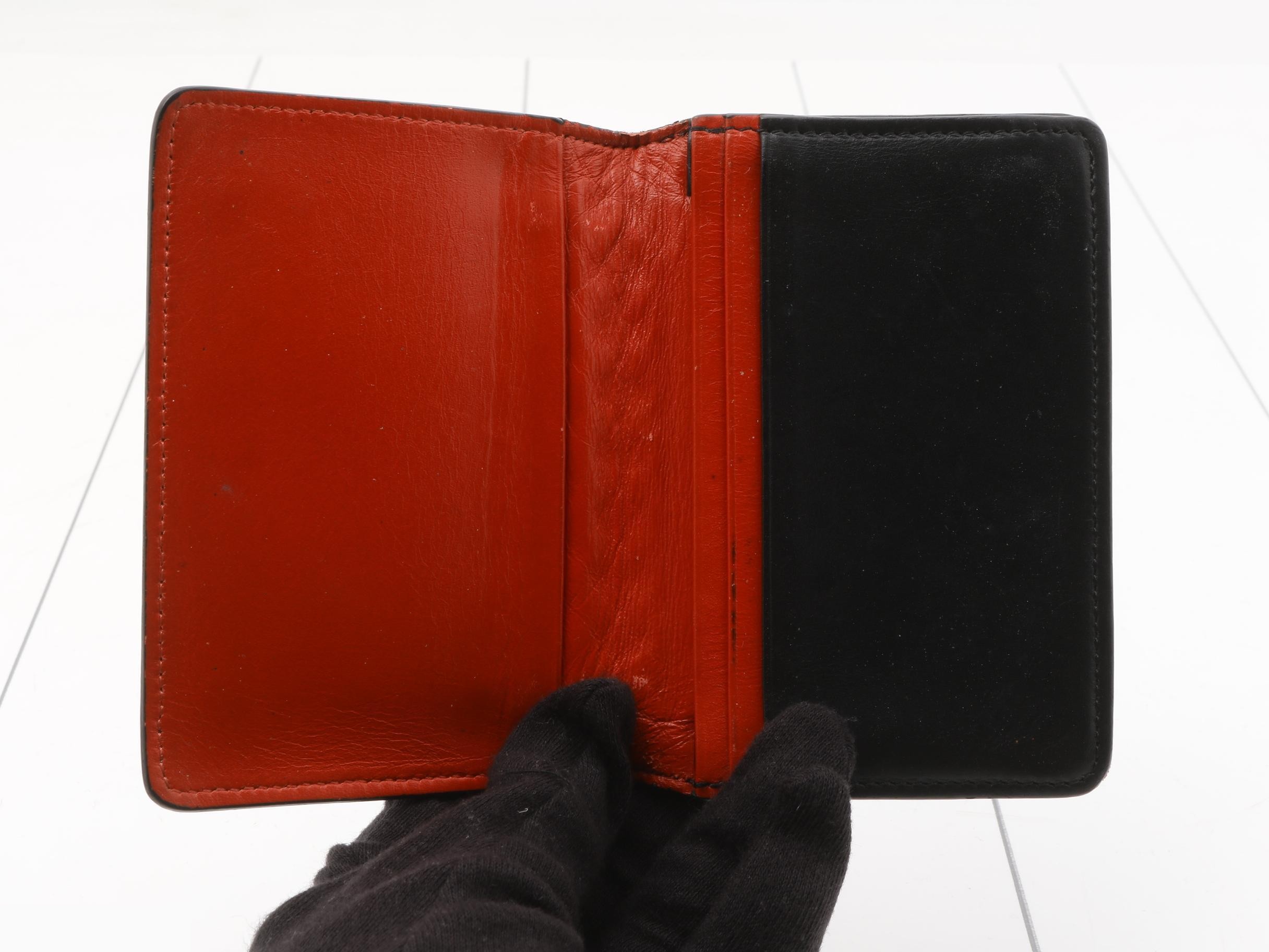 Other lines: Bags and Wallets — view 4