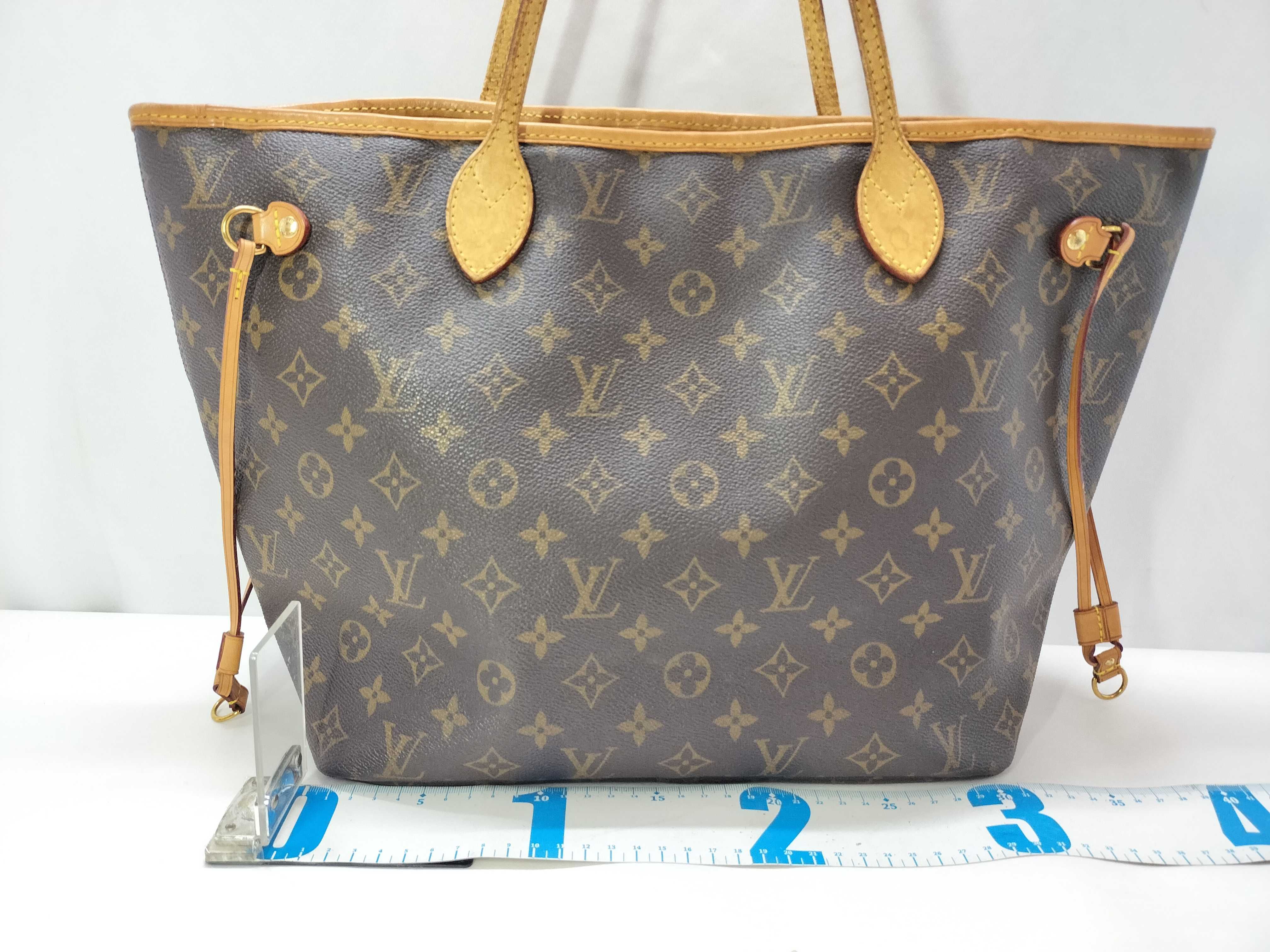 Monogram Neverfull MM M40156 Tote Bag — view 2