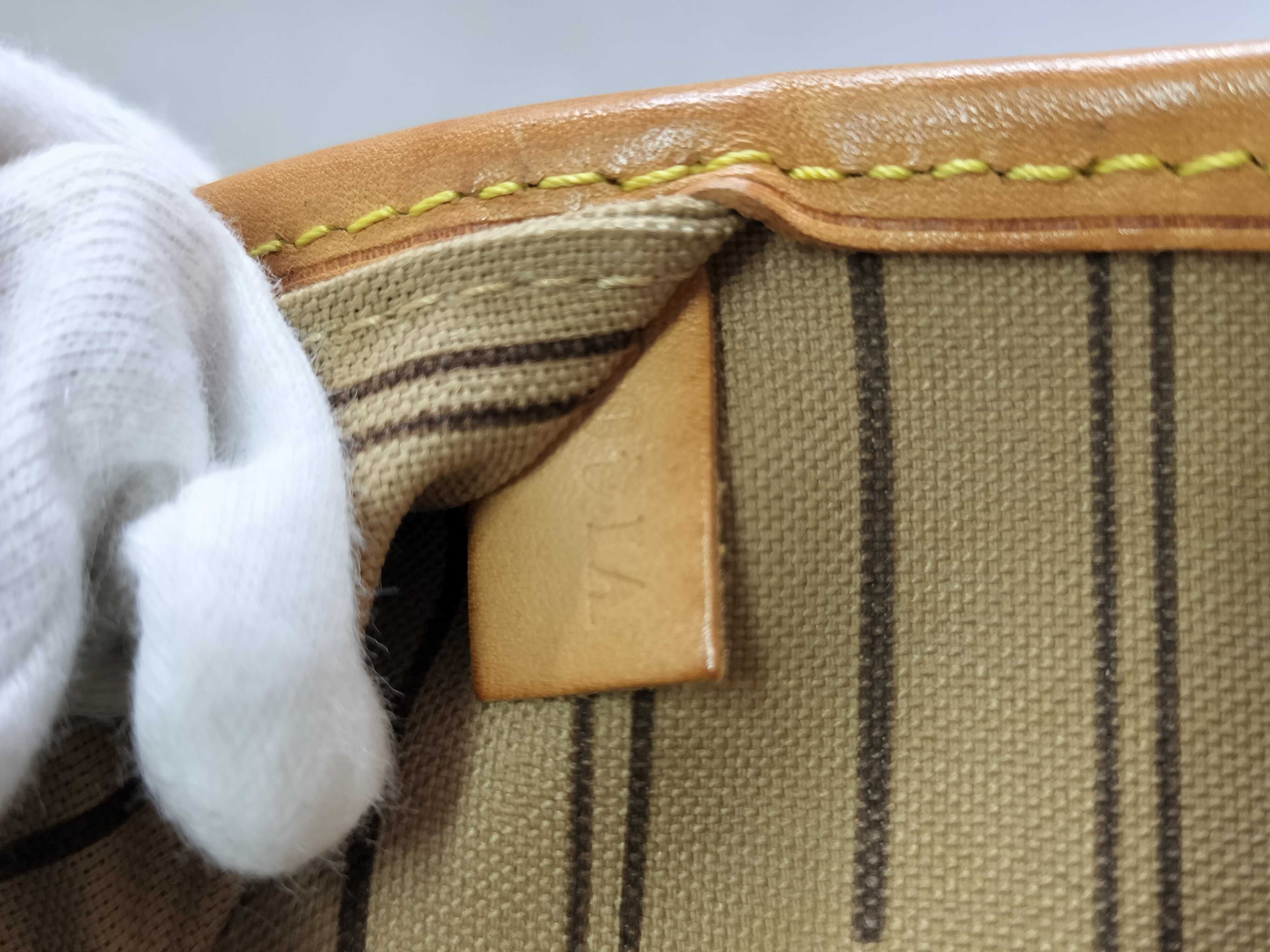 Monogram Neverfull MM M40156 Tote Bag — view 9