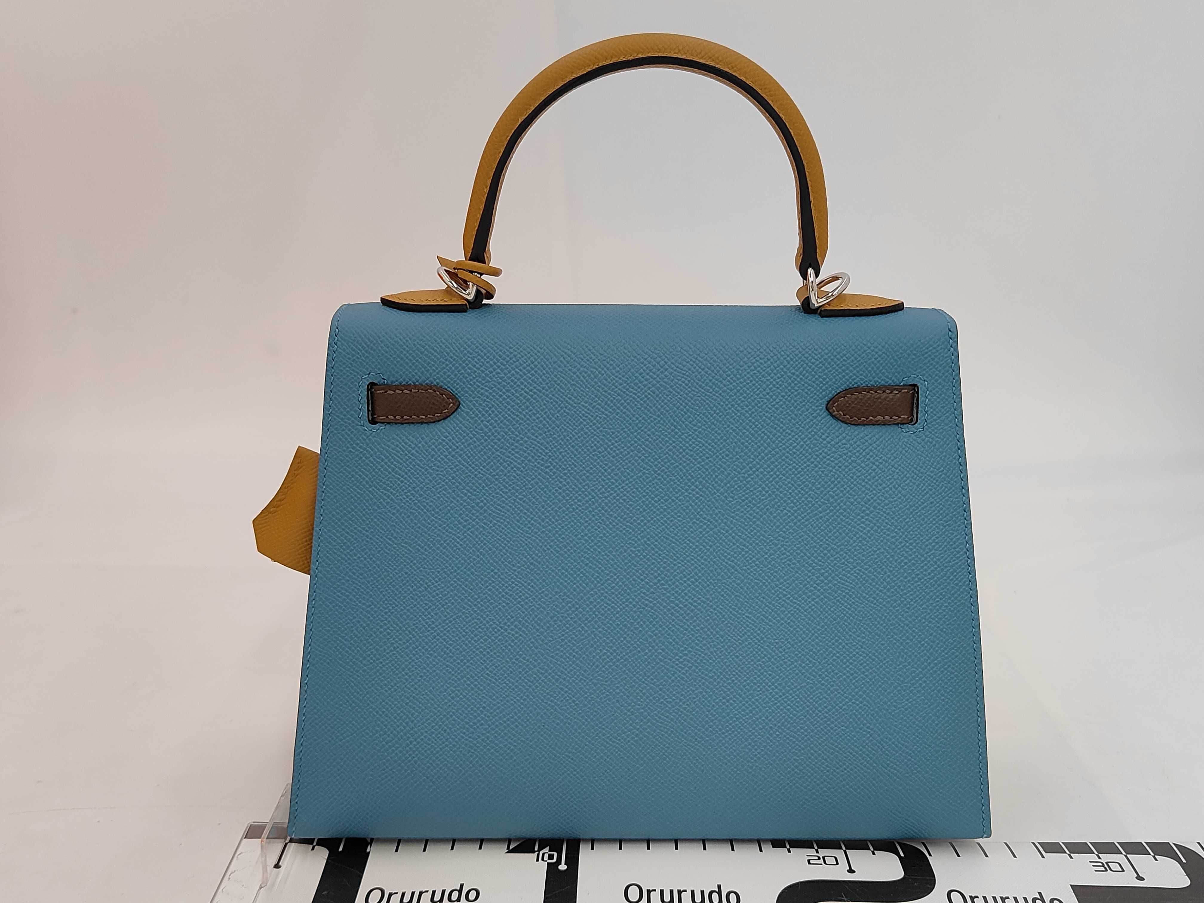 Kelly 25 Epsom Tricolor Handbag (W stamp) — view 2