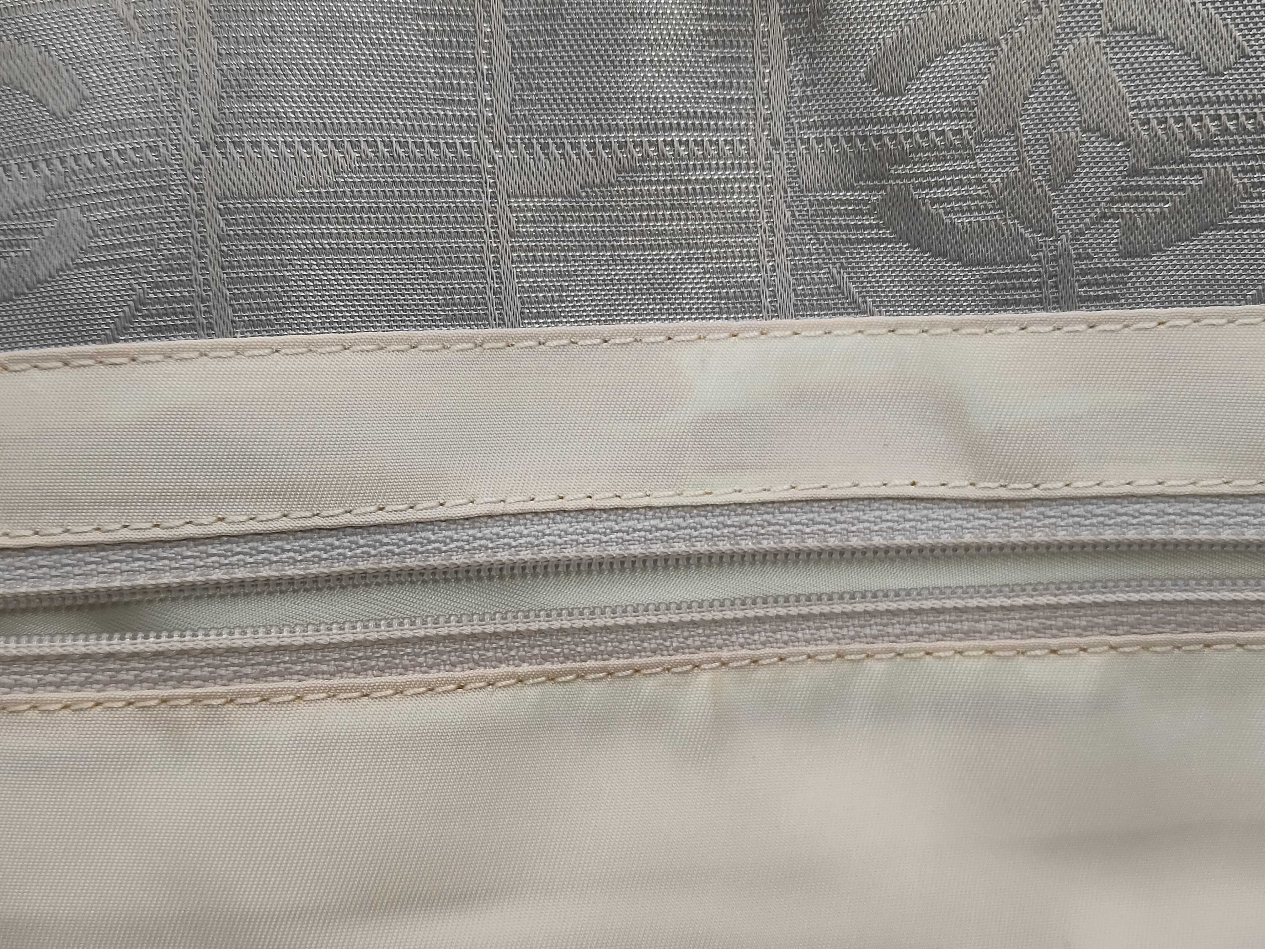 New Travel Line Tote Bag MM Tote Bag — view 11