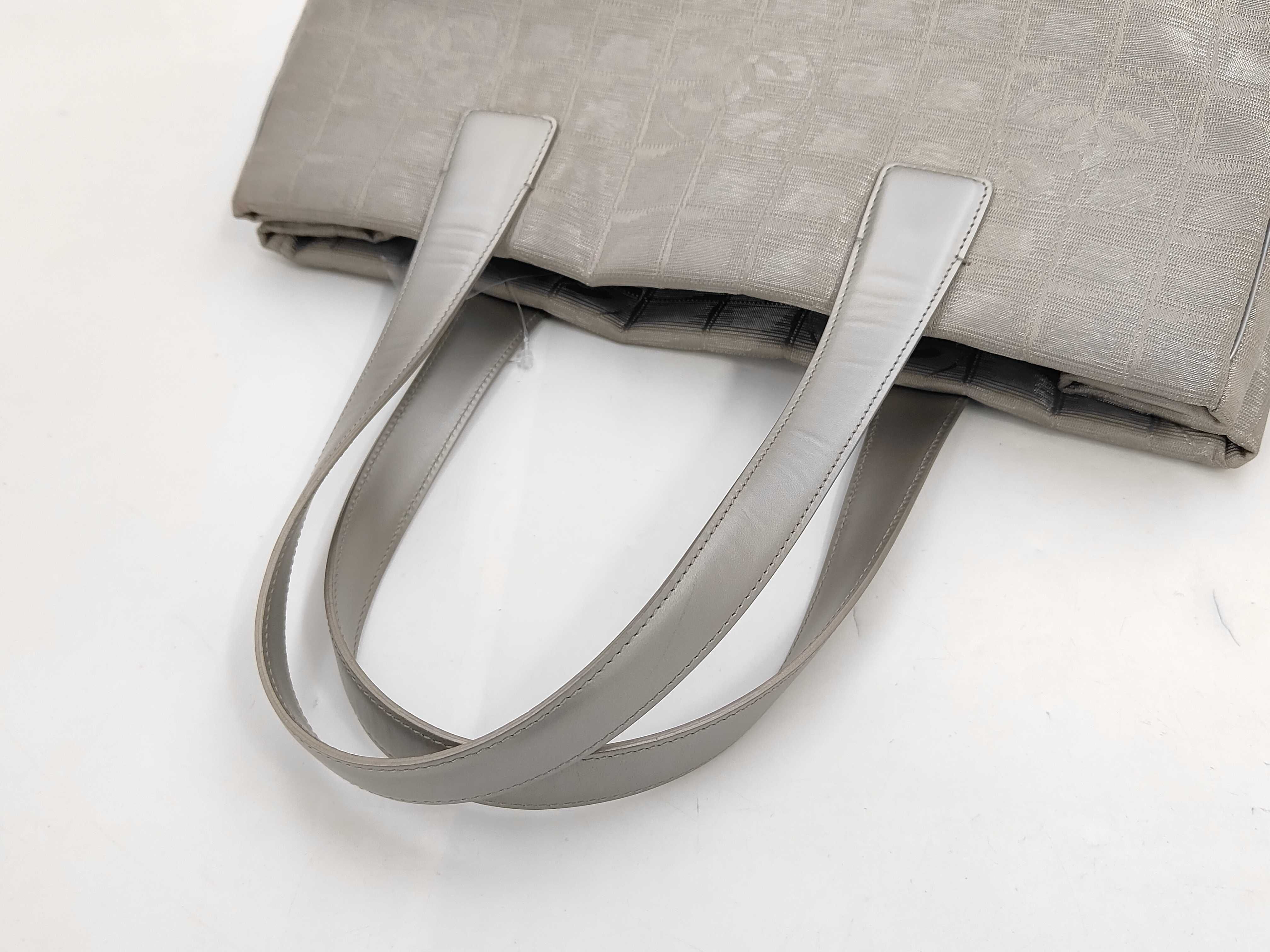 New Travel Line Tote Bag MM Tote Bag — view 3