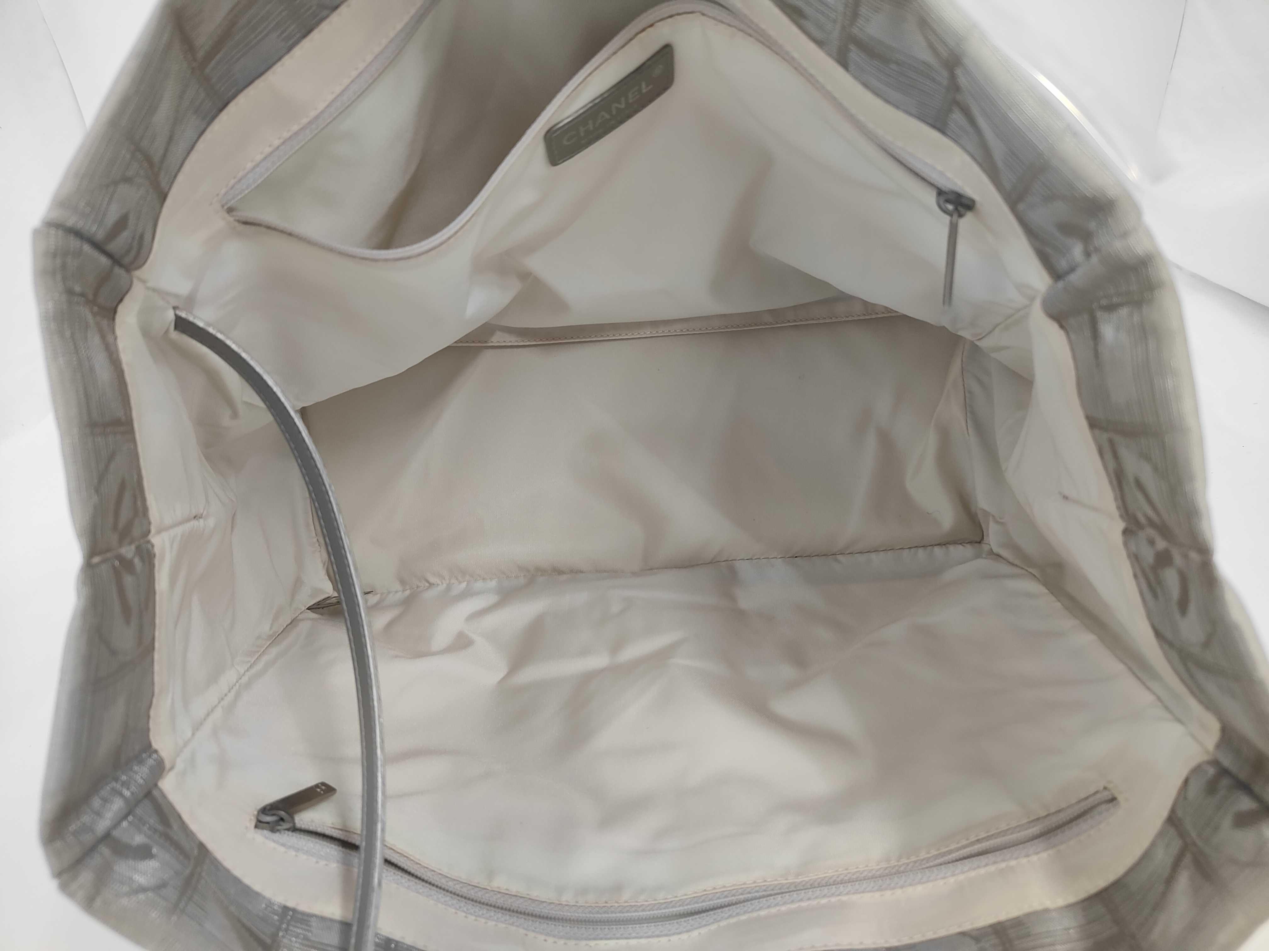 New Travel Line Tote Bag MM Tote Bag — view 8