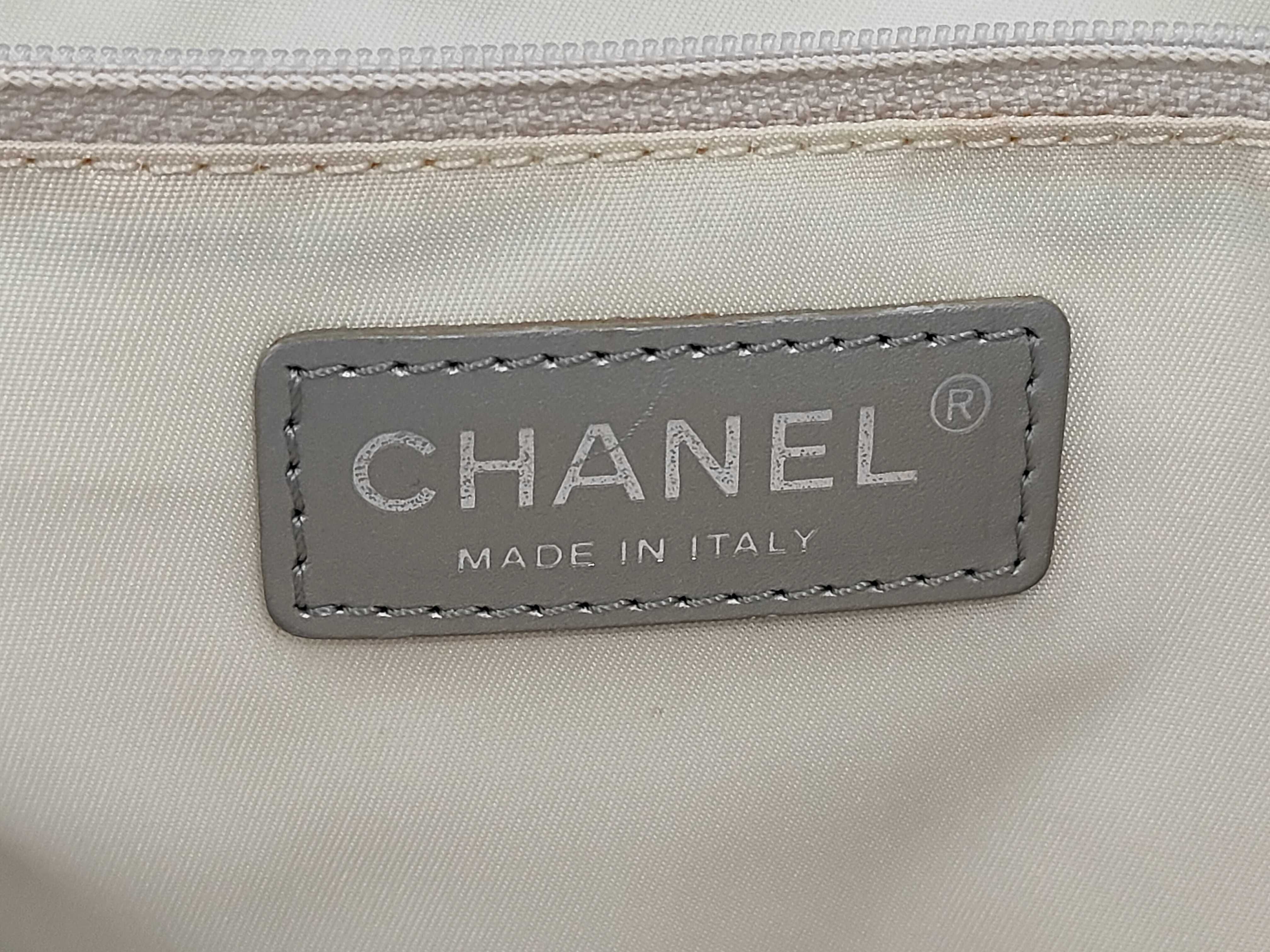 New Travel Line Tote Bag MM Tote Bag — view 9