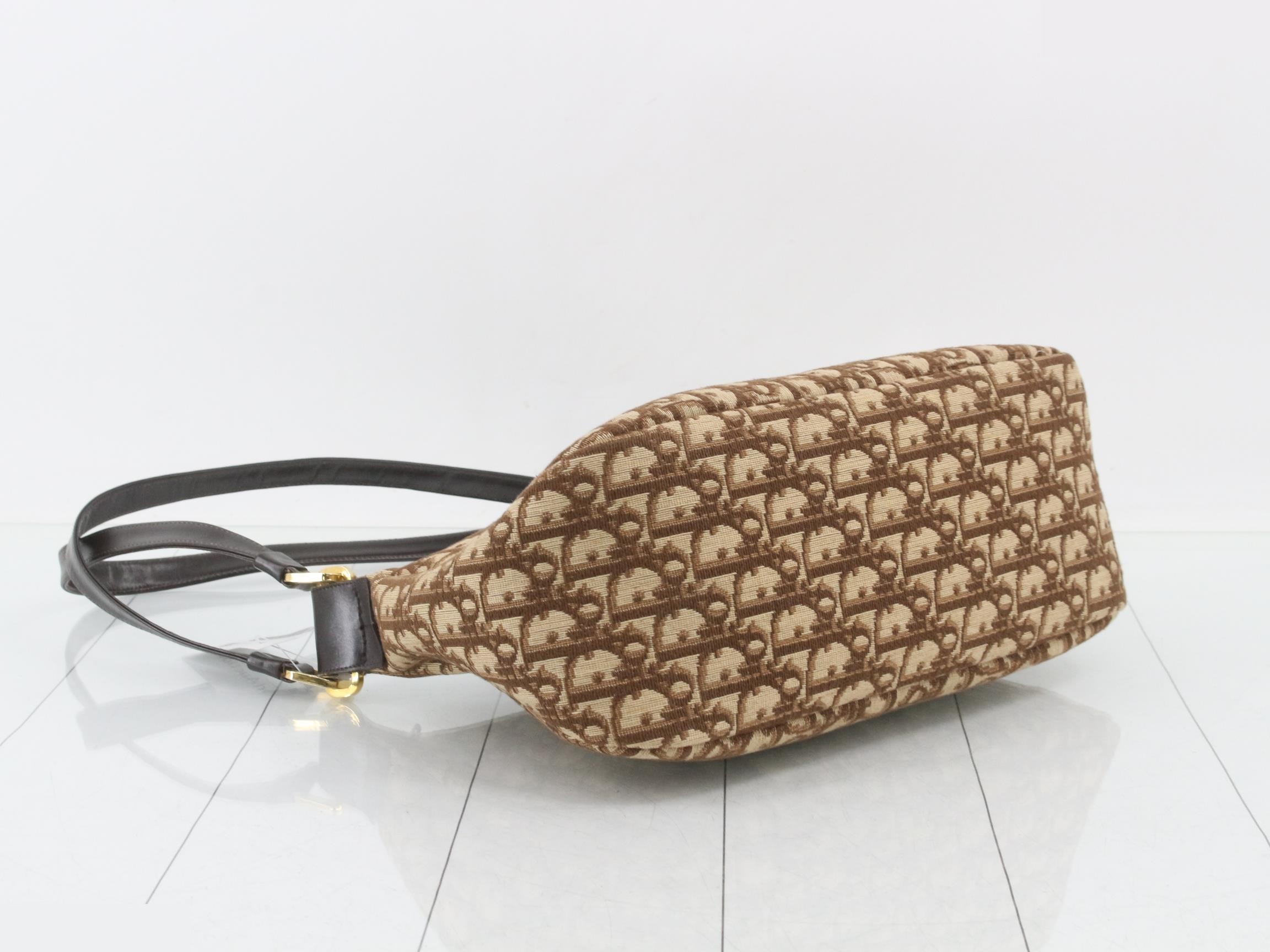 Trotter (bag) - Shoulder bag - Brown — view 5