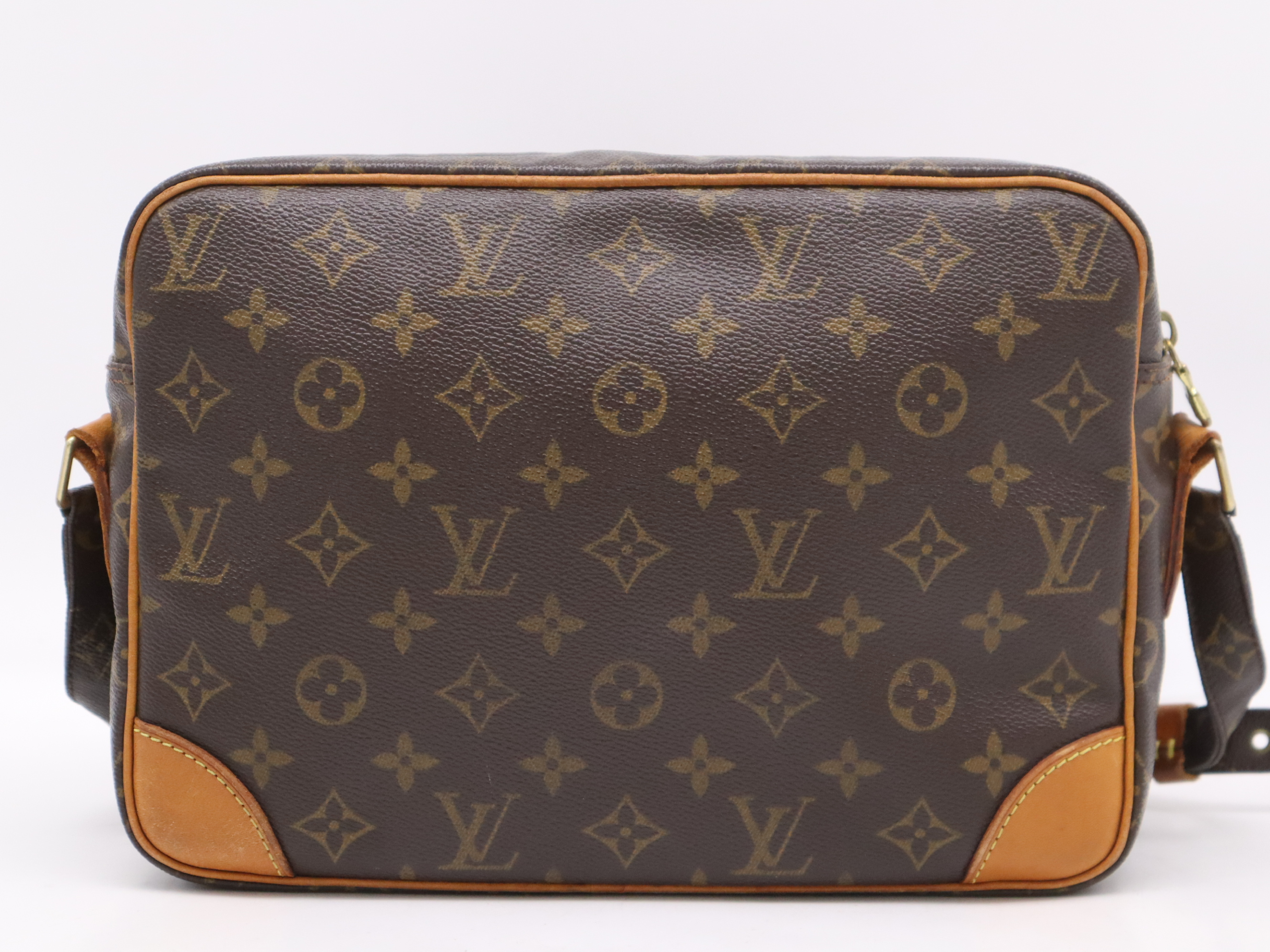 M45244 Monogram Nile Shoulder Bag — view 2