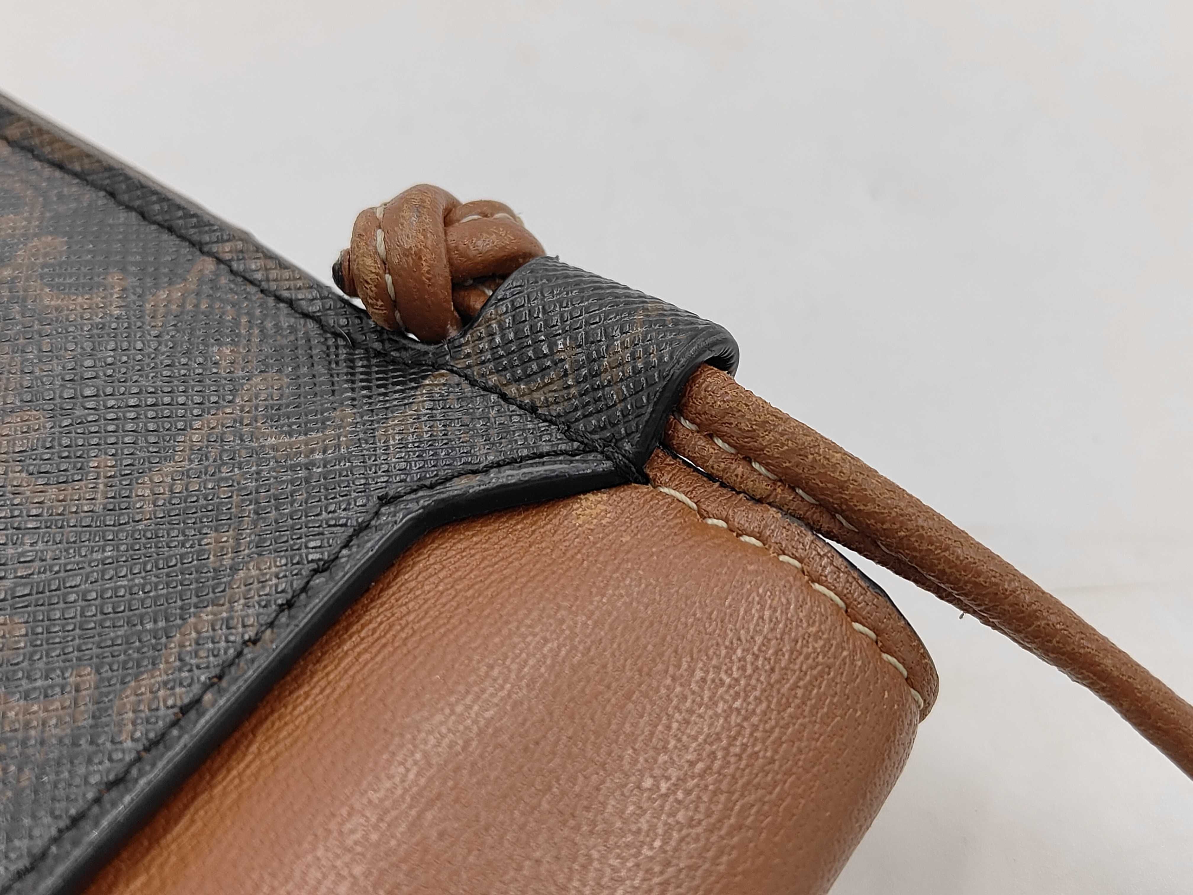 Triomphe Shoulder Bag — view 5