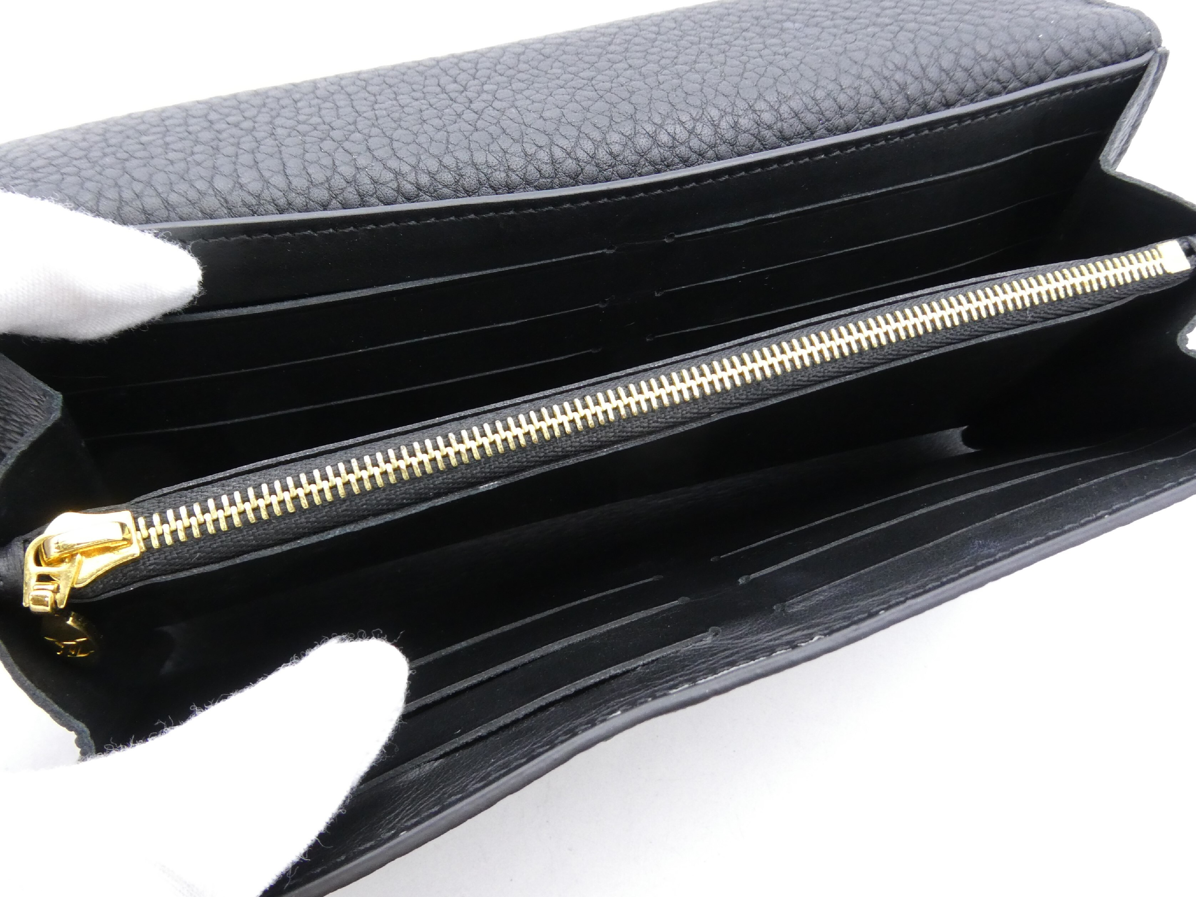 Portefeuille Capucines Studded Wallet — view 6