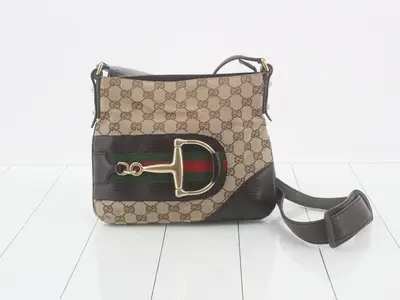 Horsebit Sherry Line Shoulder Bag