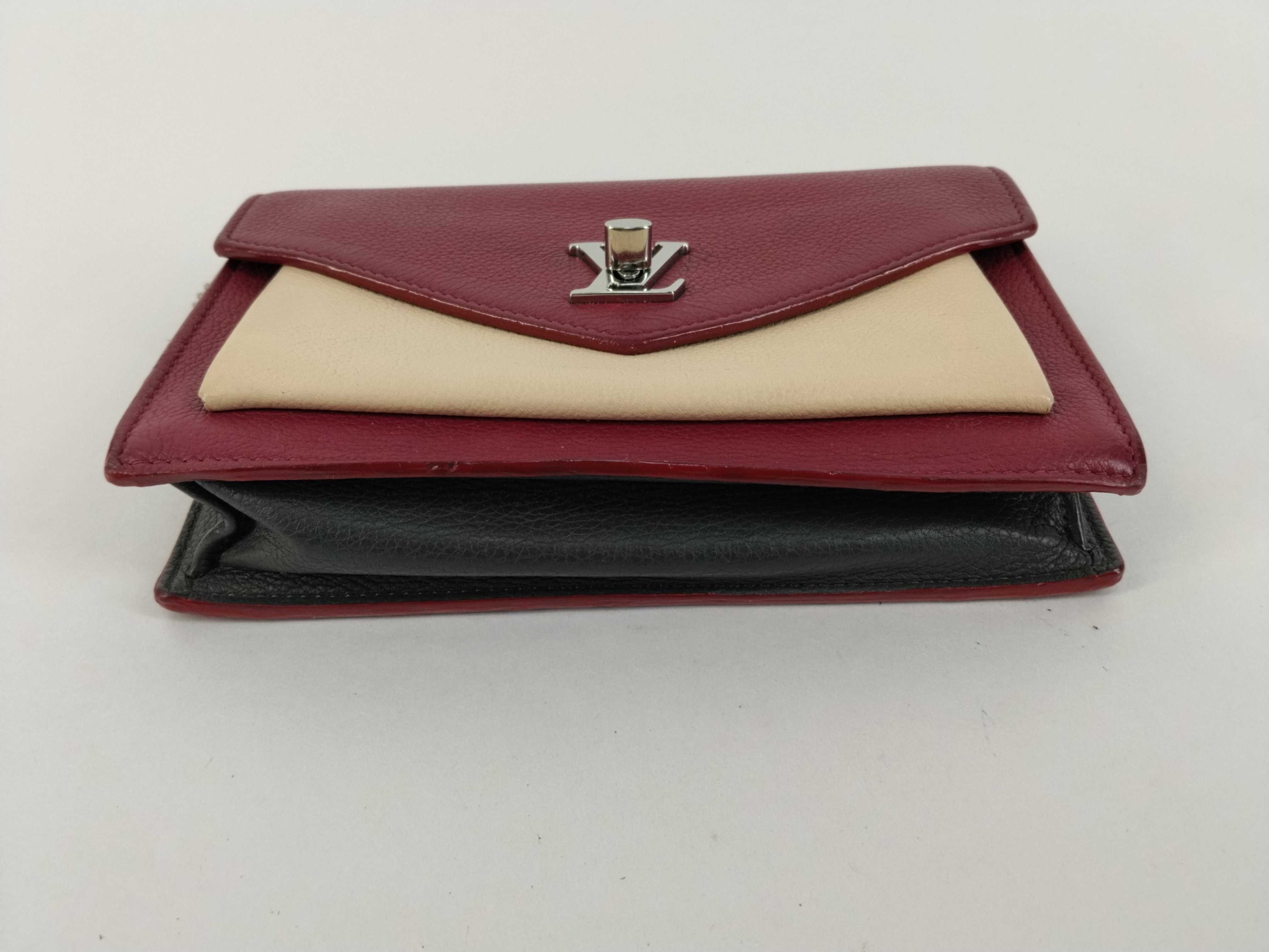 Lockme Shoulder Bag — view 7
