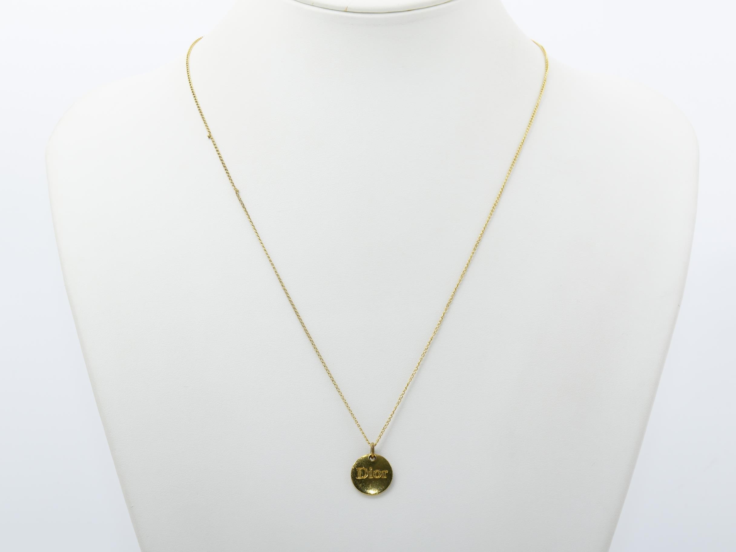 Other lines: Precious metal necklaces and pendants, round shape, chain approximately 56cm. — view 3