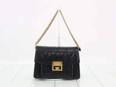 Other lines: Bags and shoulder bags