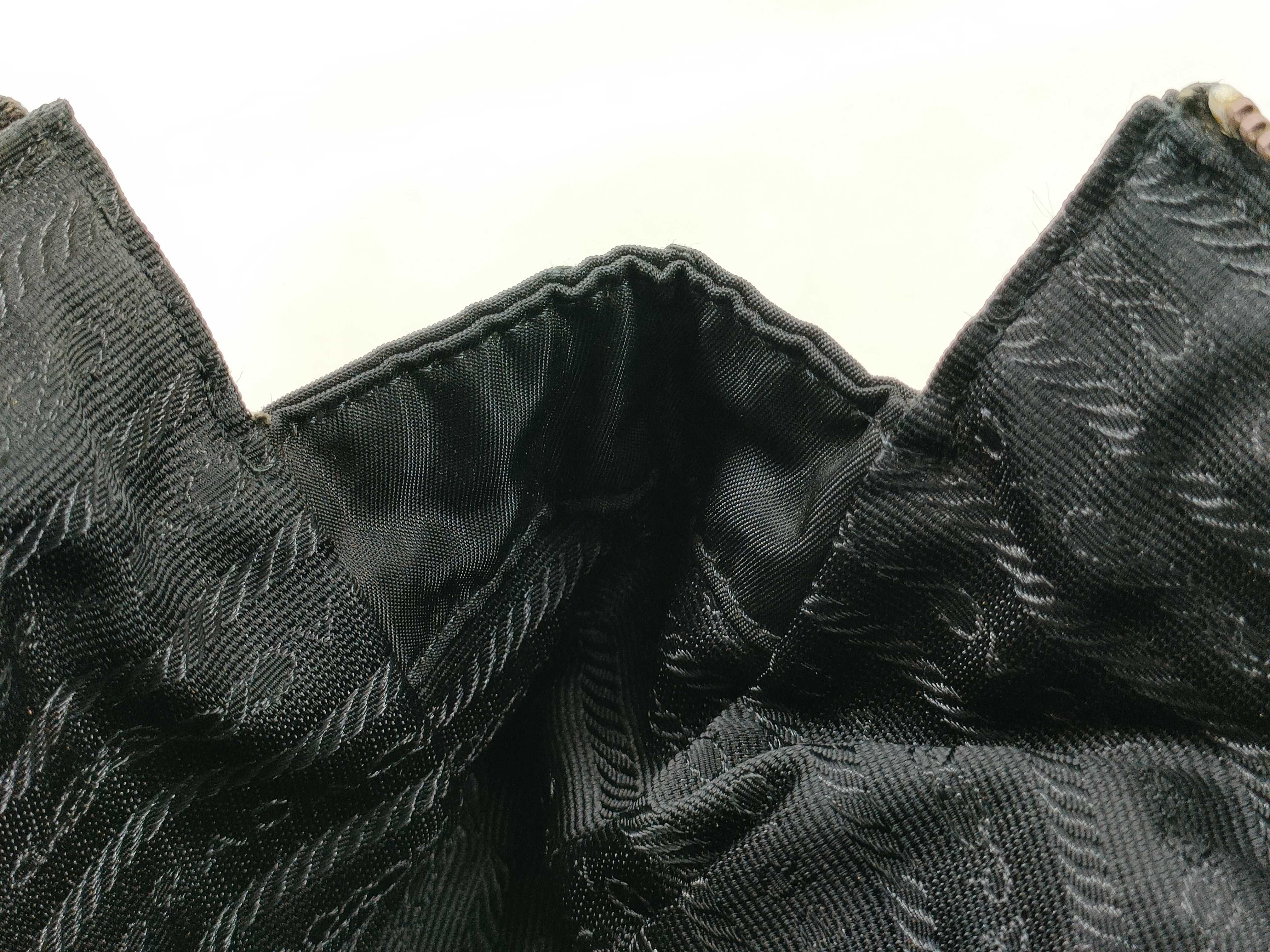 nylon chain shoulder bag. — view 12