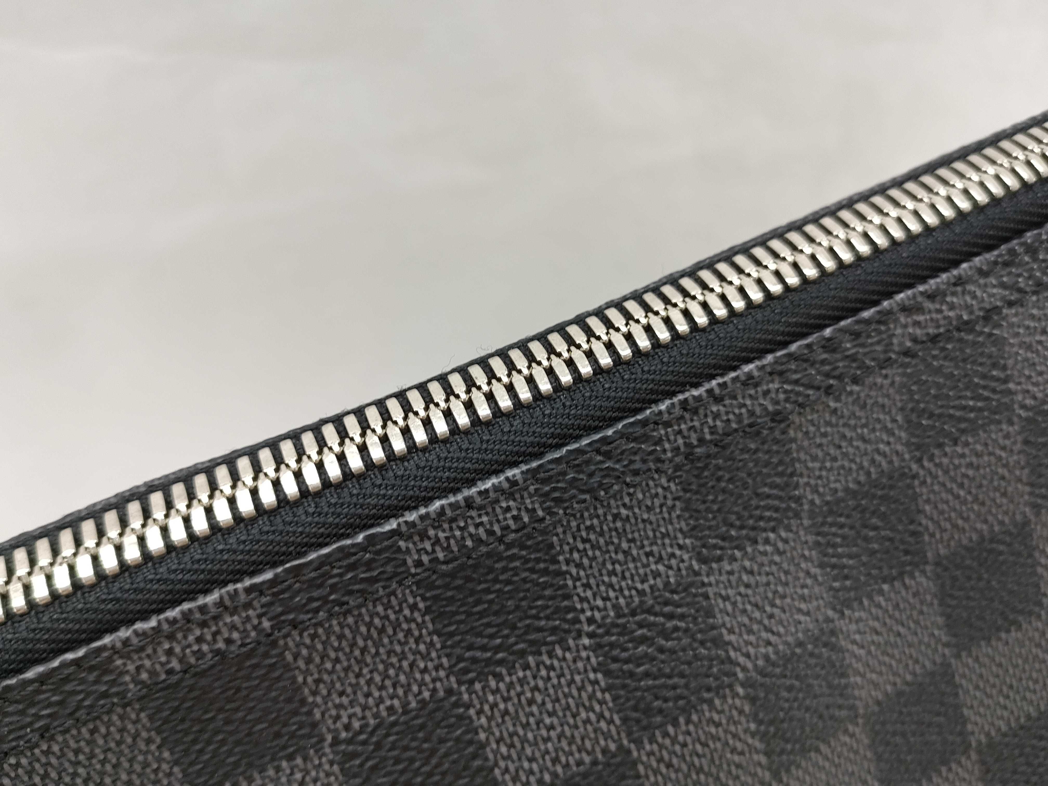 Damier Graphite Mick PM — view 6