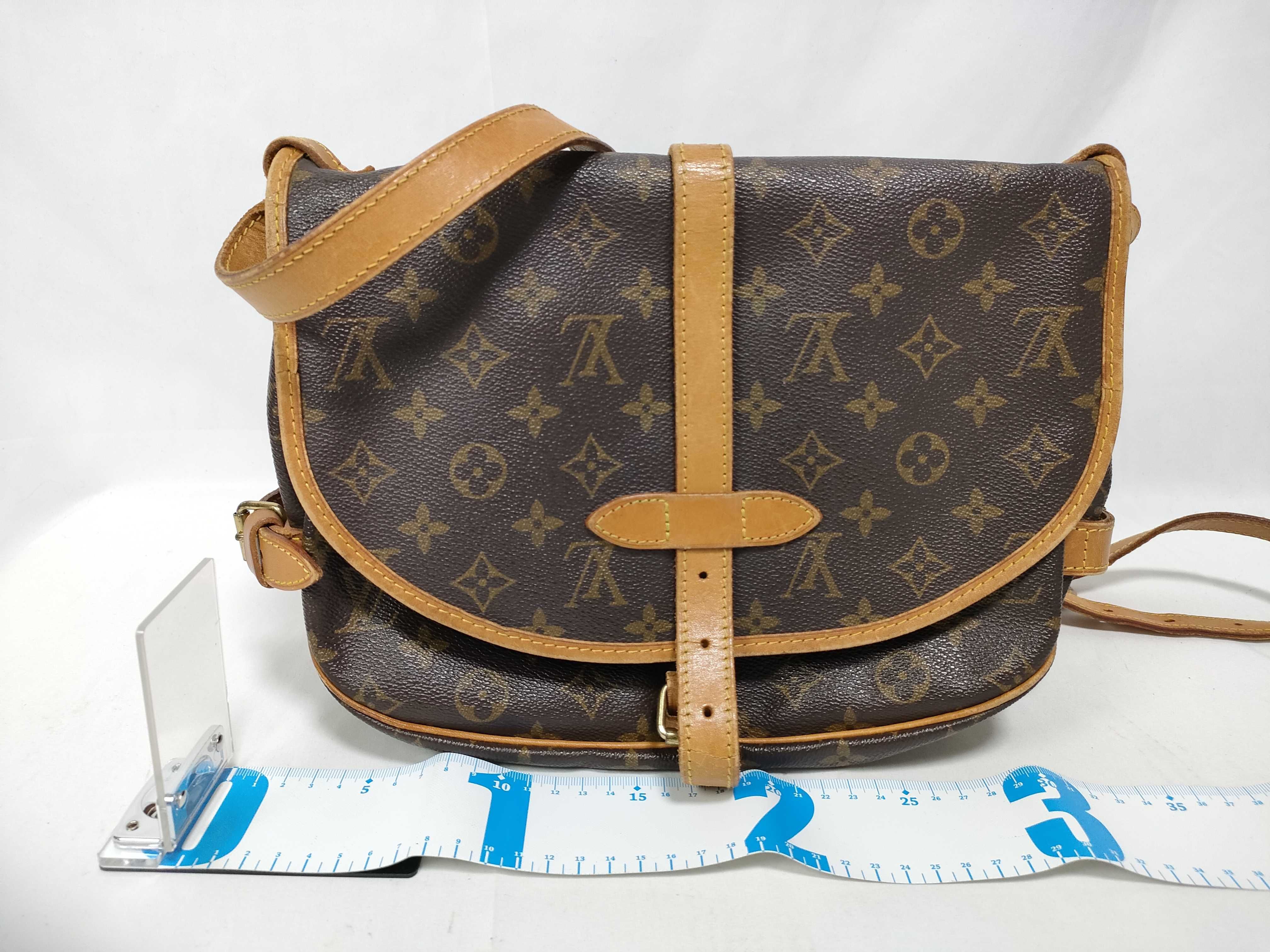 Monogram Louis Vuitton M42256 Saumur AR0922 Saumur Shoulder Bag Monogram Shoulder Bag — view 2