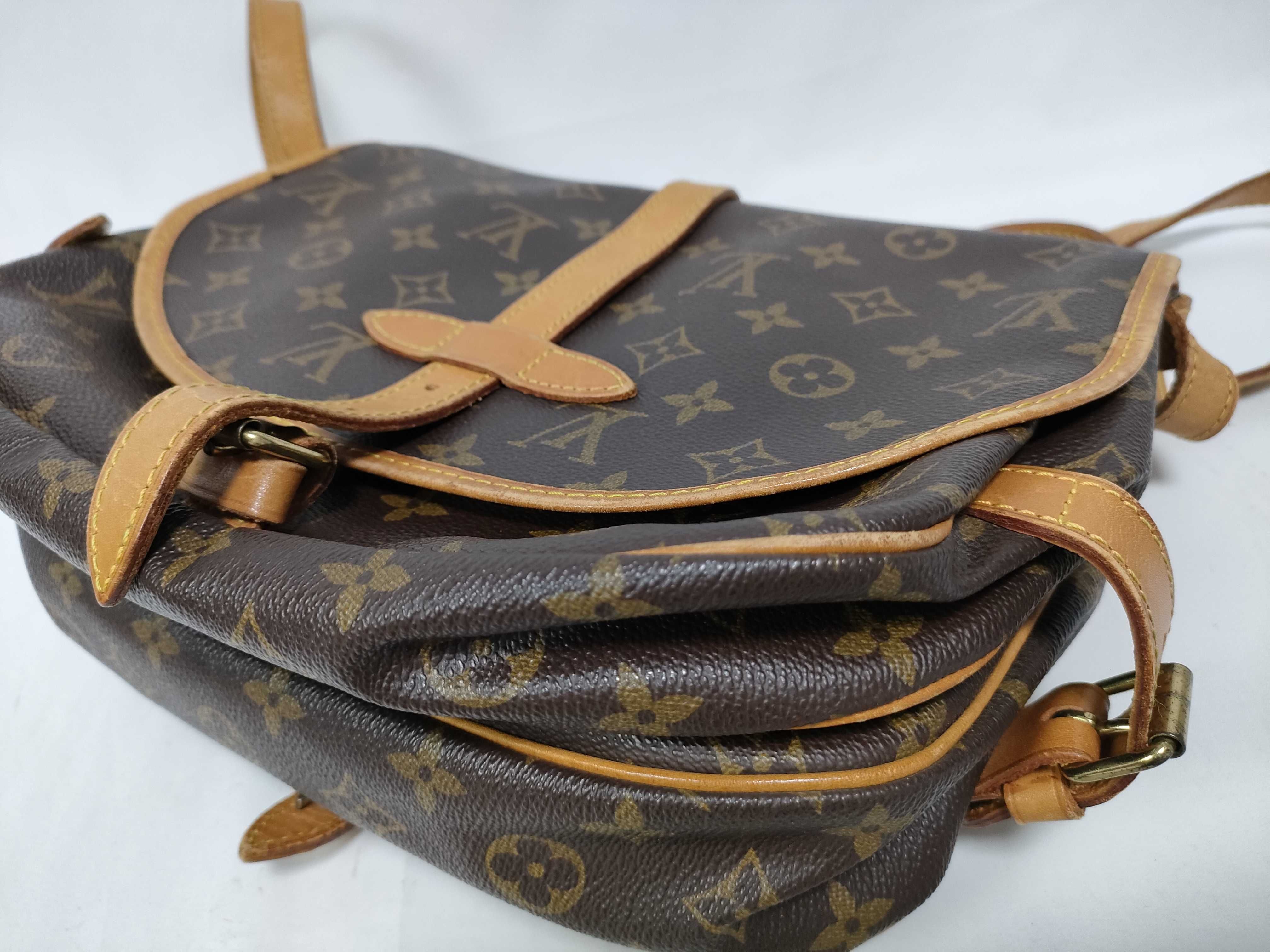 Monogram Louis Vuitton M42256 Saumur AR0922 Saumur Shoulder Bag Monogram Shoulder Bag — view 5