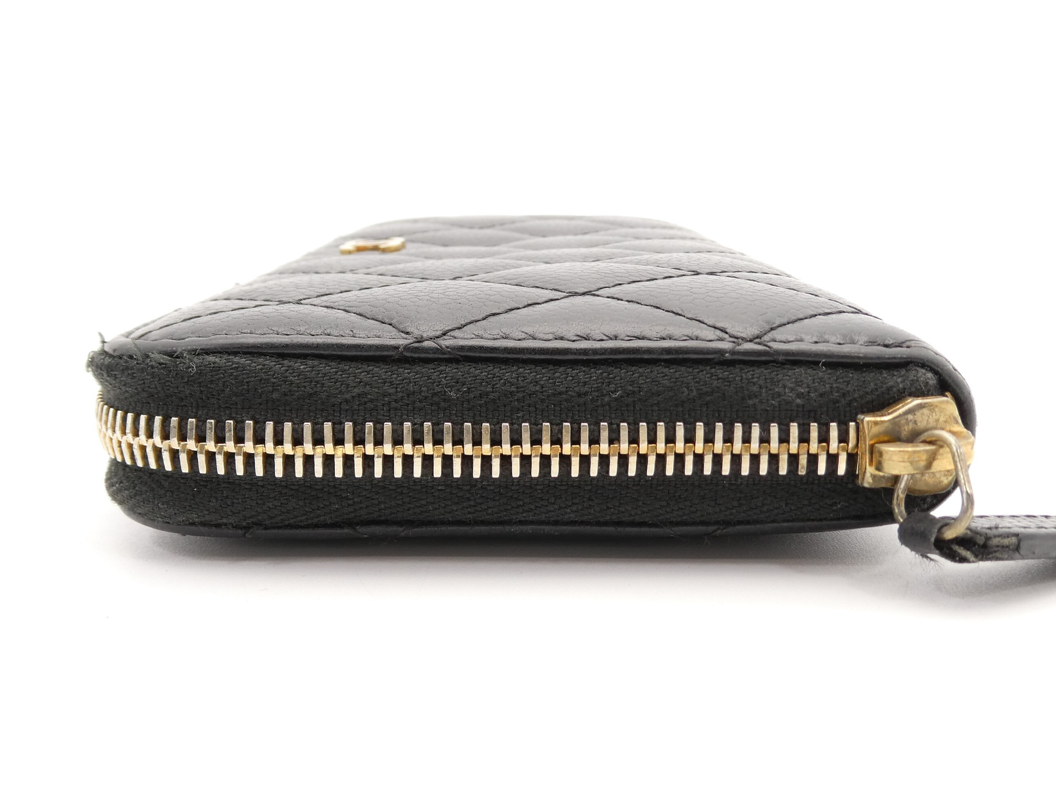 Matelassé Coco Mark Caviar Skin Round Zip Wallet — view 3