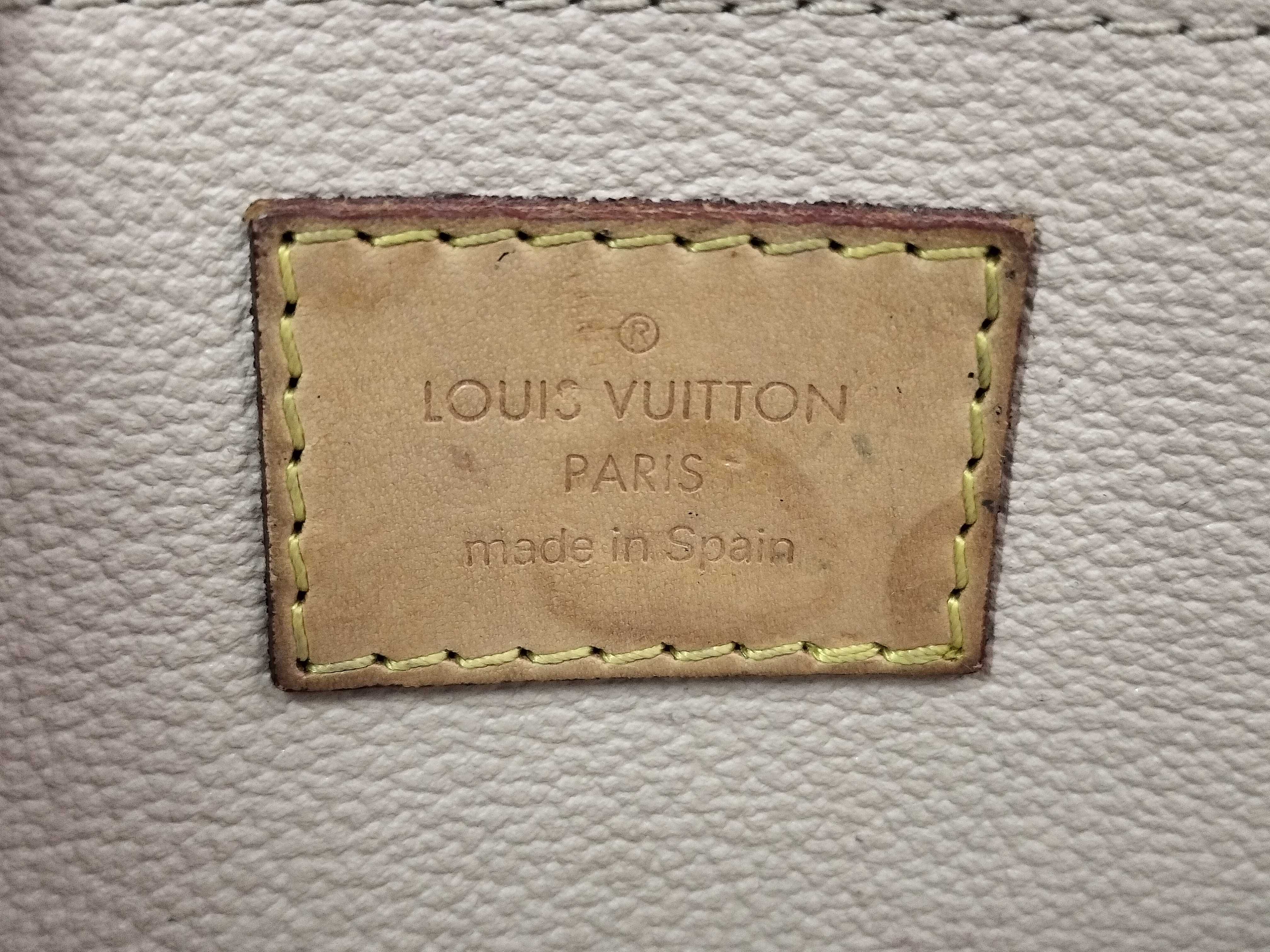 Monogram Louis Vuitton Pochette Cosmetic M47515 Monogram Leather Pouch — view 6