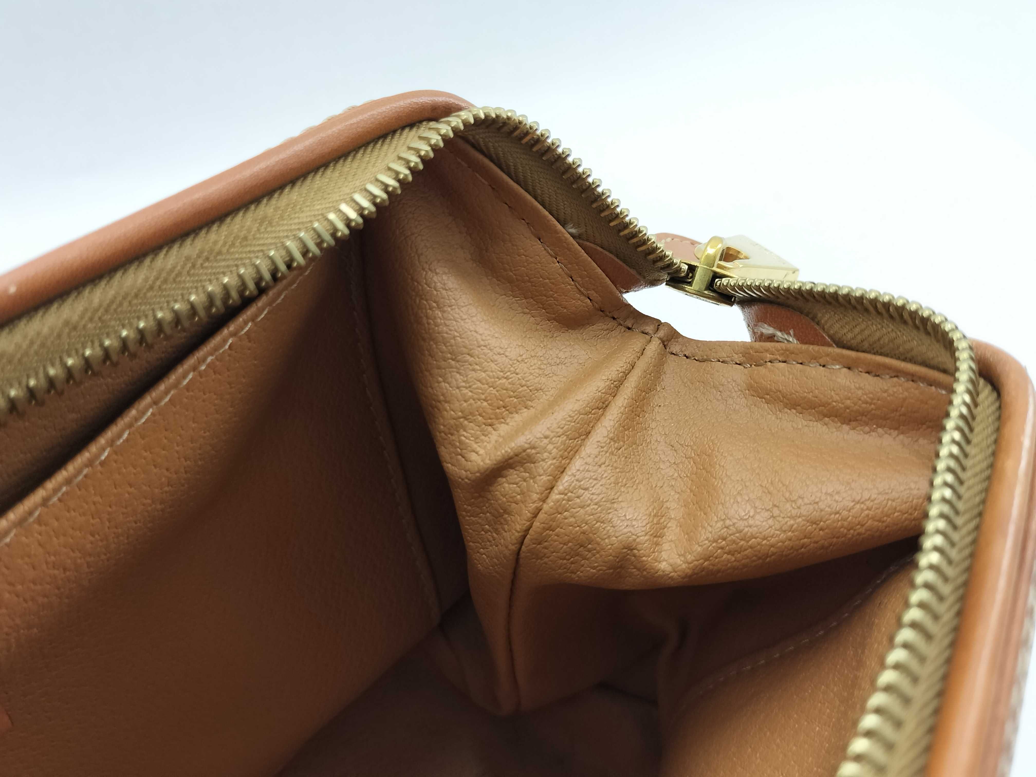 Second bag — view 12