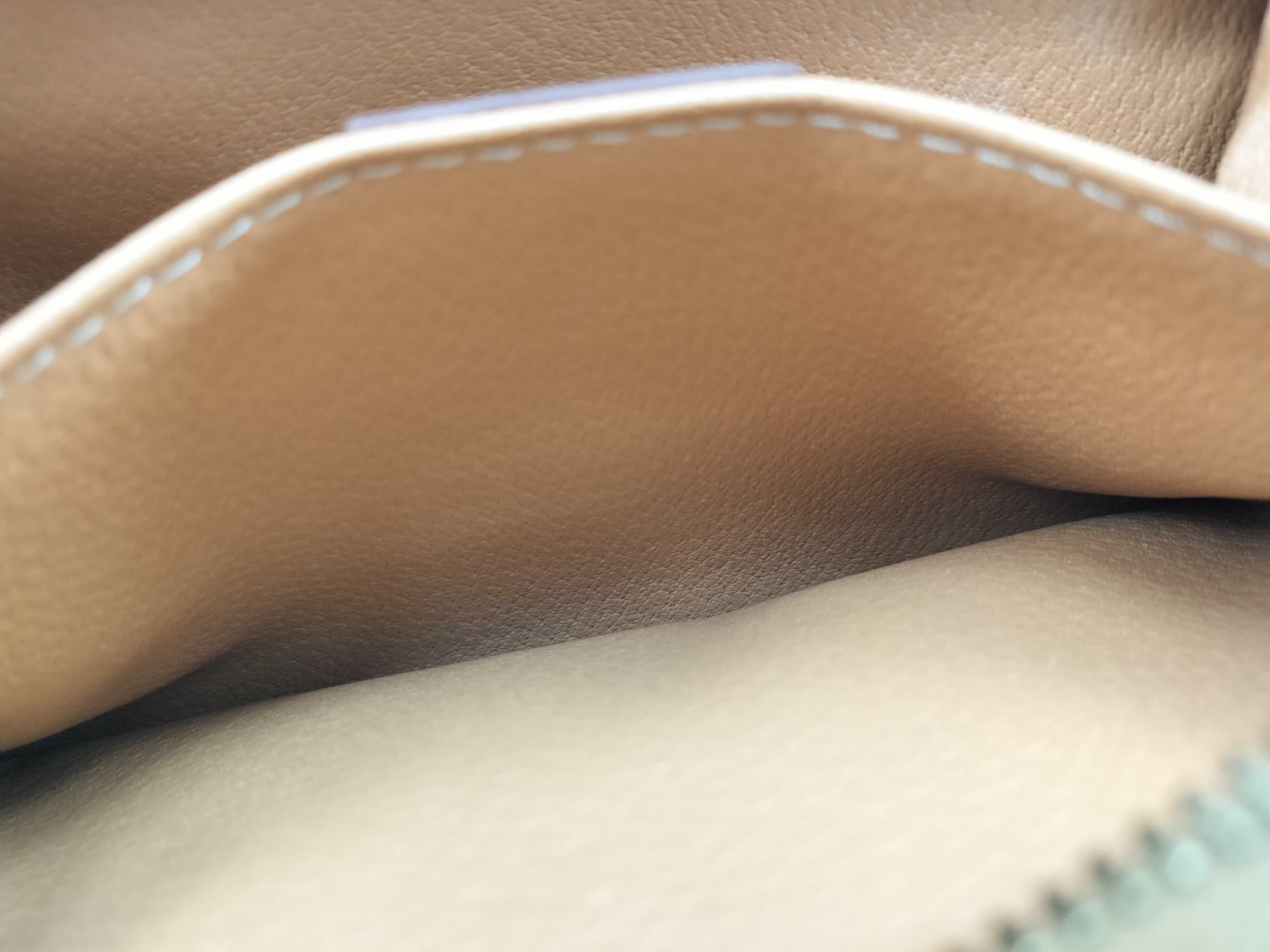 Second bag — view 14