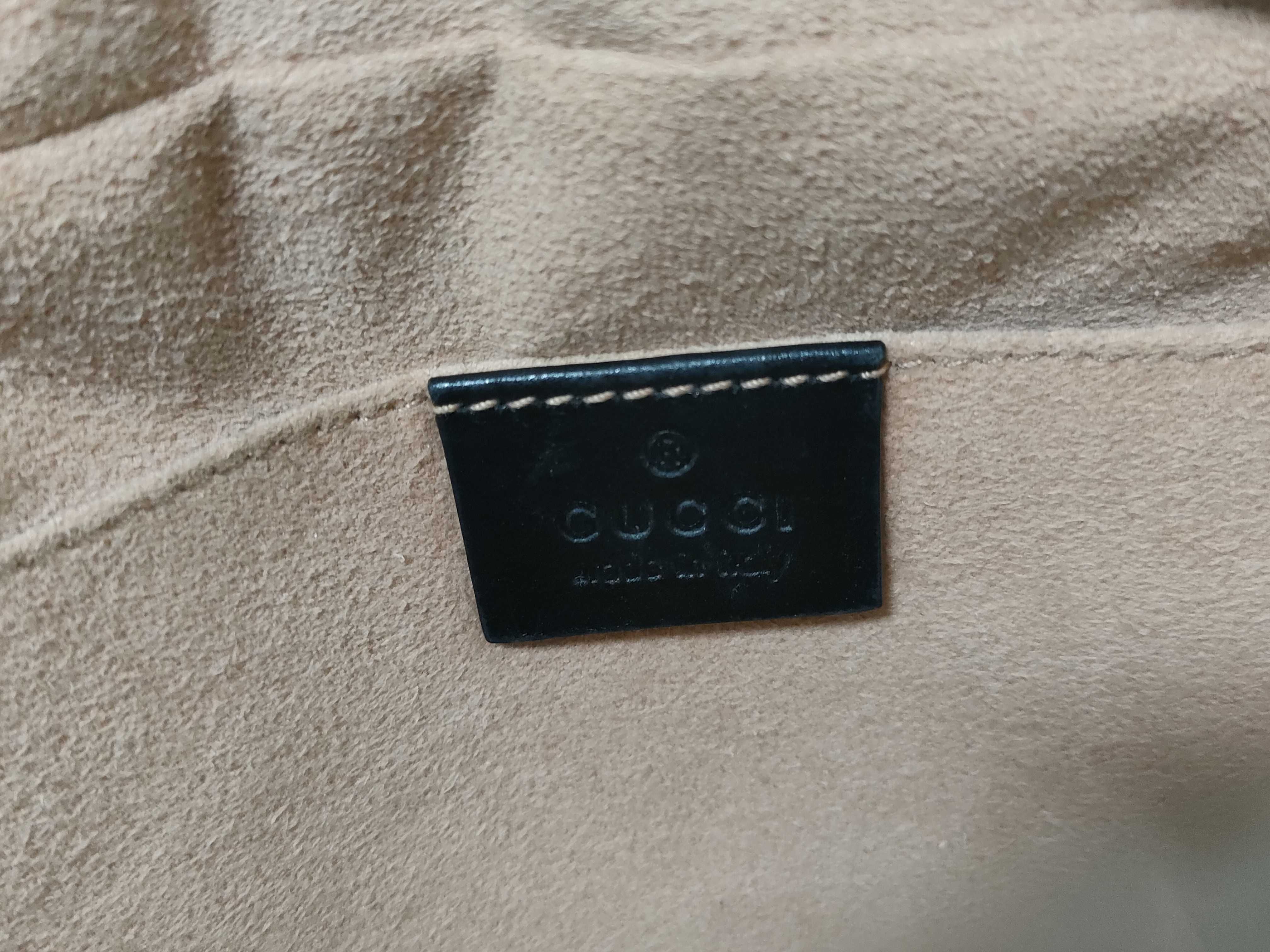GG Marmont Quilted Camera Bag Shoulder Bag — view 11