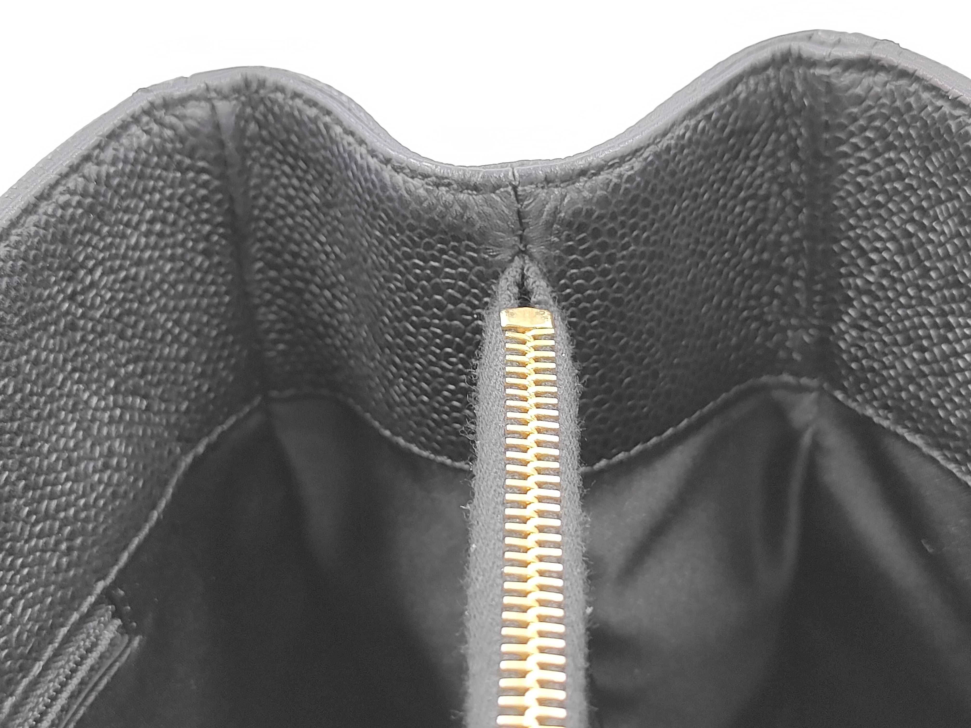 Caviar Skin GST Chain Tote Bag (Serial Number 17) — view 9