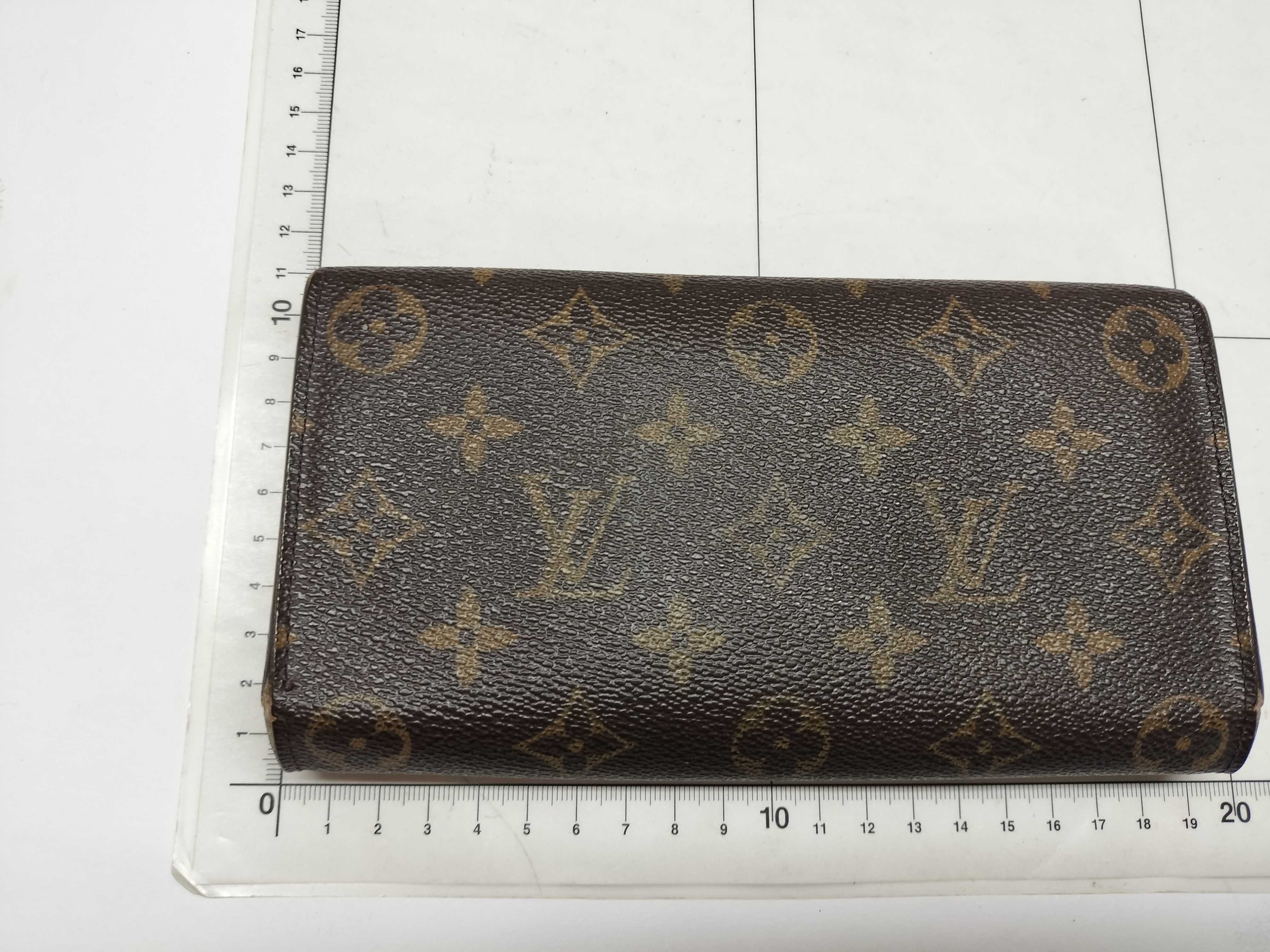 Monogram Portefeuille Sarah Wallet — view 2