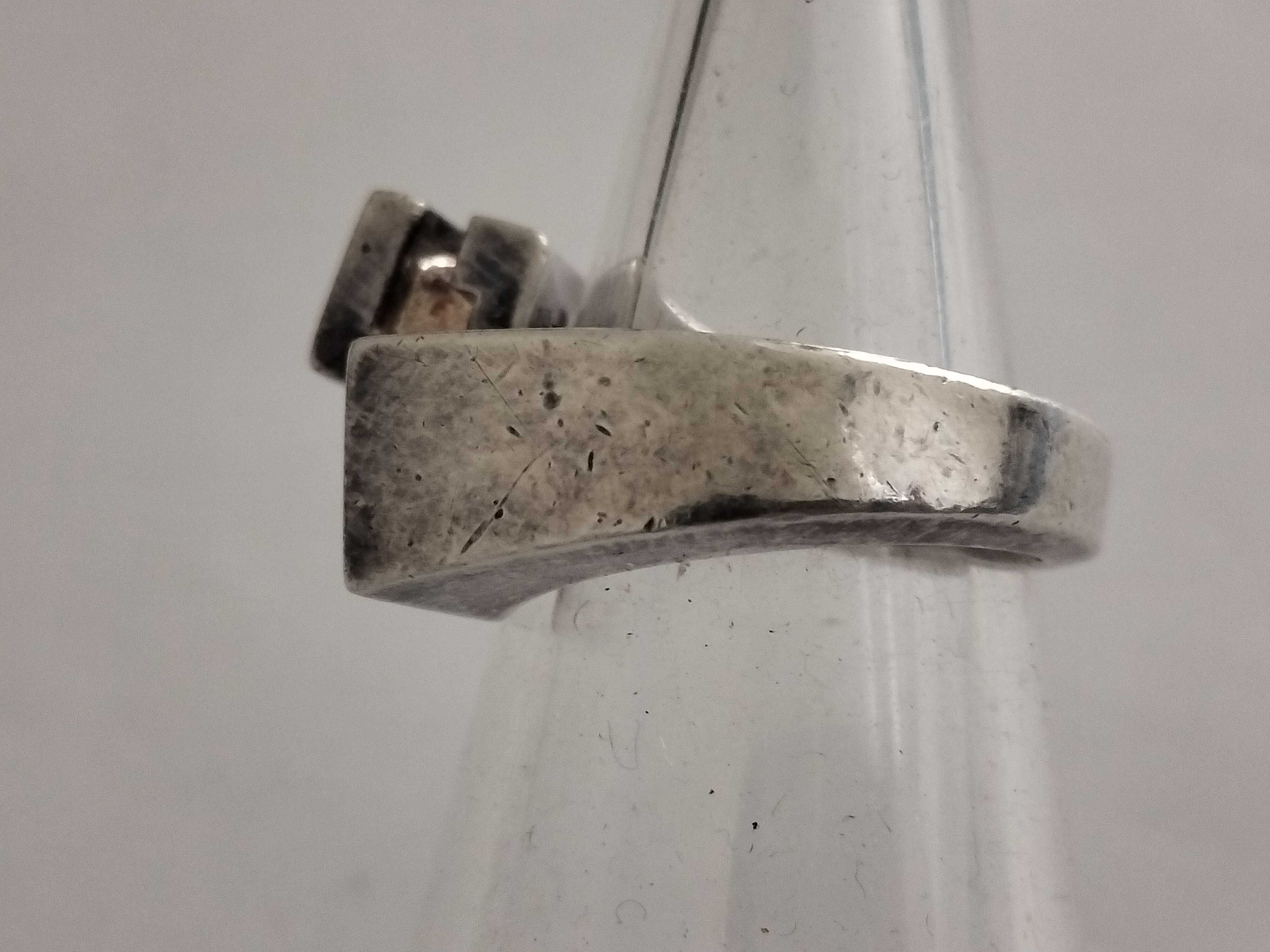 Silver 925 Twisted G Ring with Blue Topaz Ring — view 2