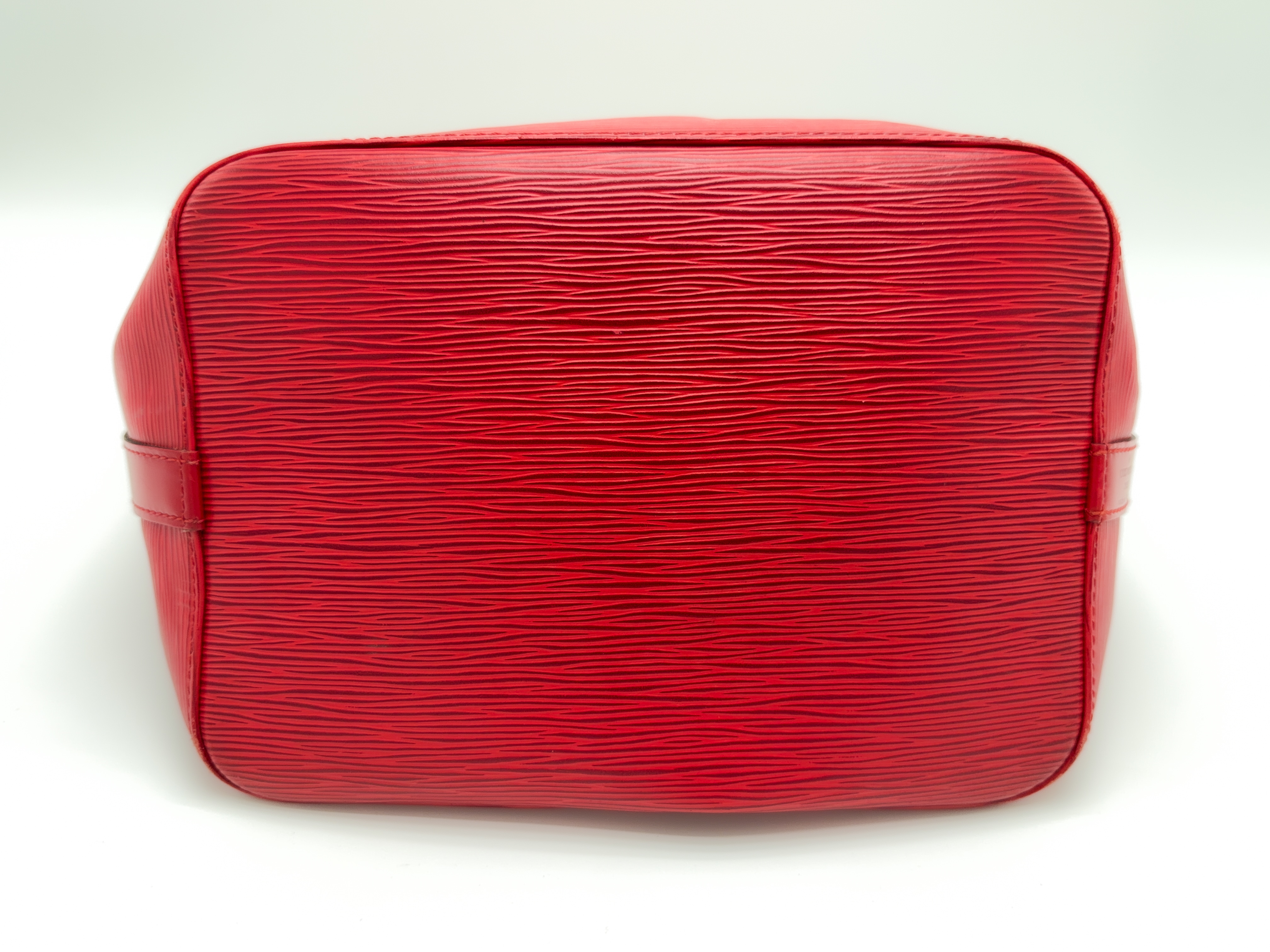 Epi M44107 Petit Noé Castilian Red AR0994 Shoulder Bag — view 9