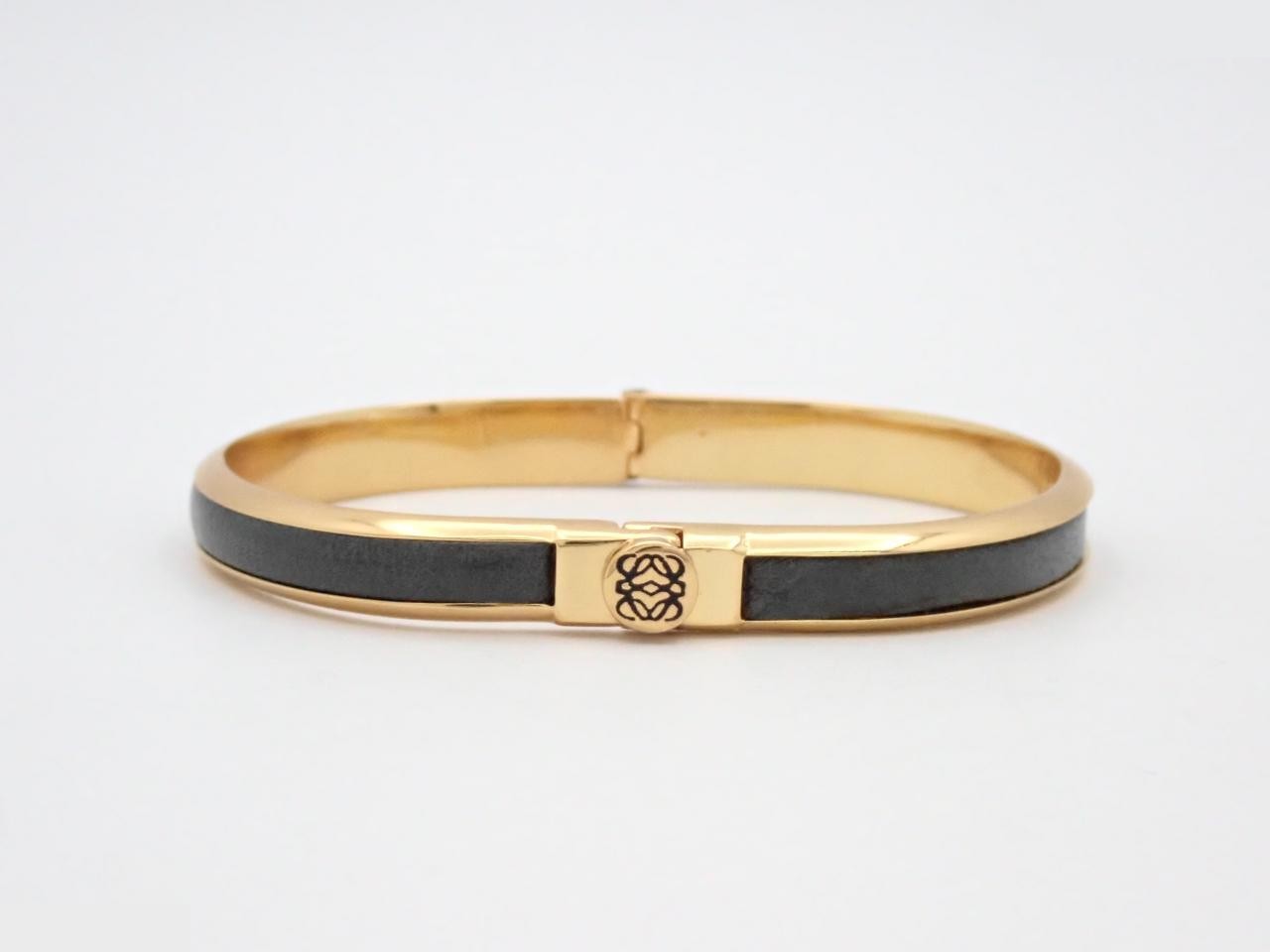bangle, gold-plated, wrist circumference approximately 14.5 cm