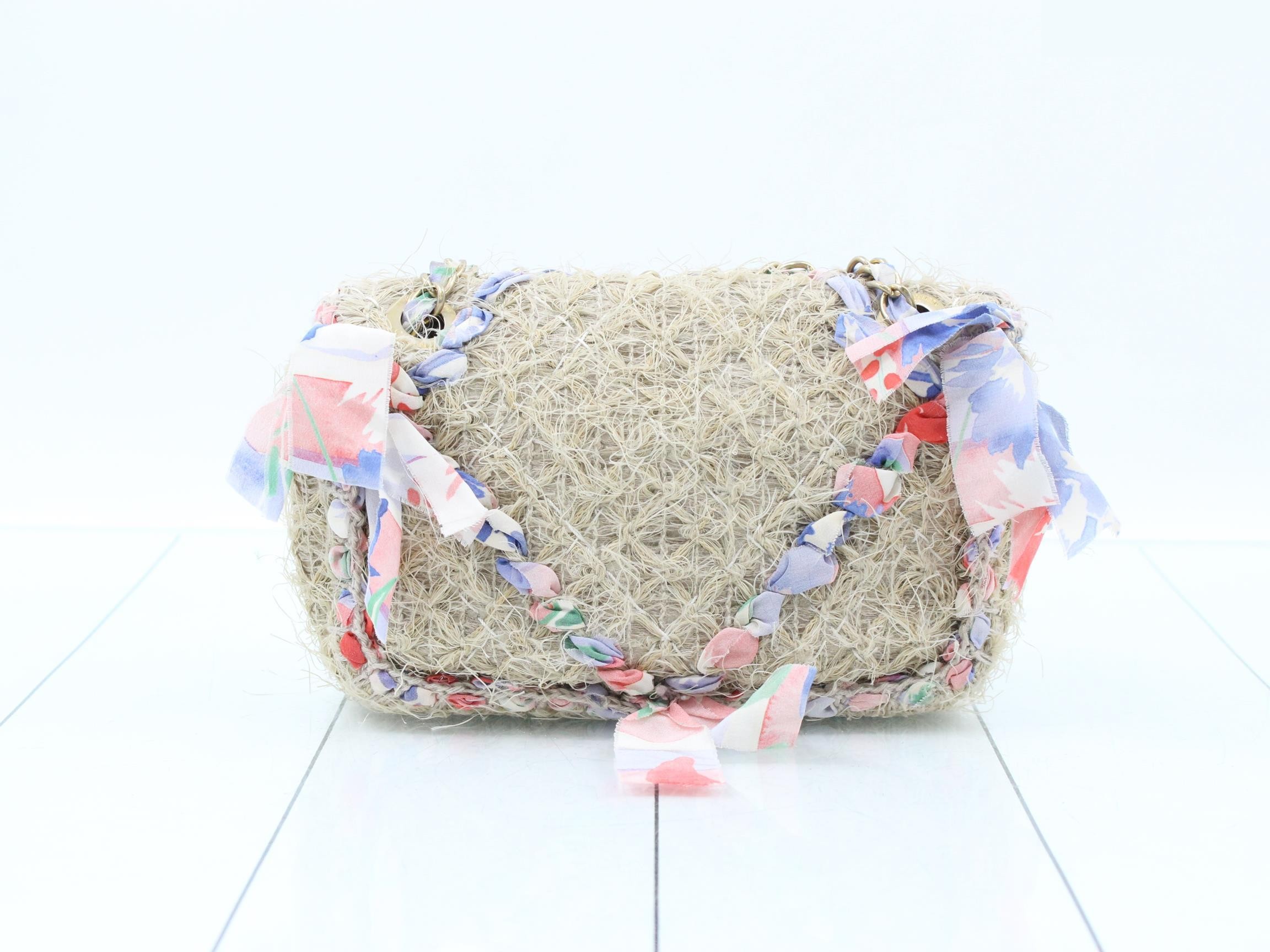 Matelassé (bag) - Shoulder bag — view 2
