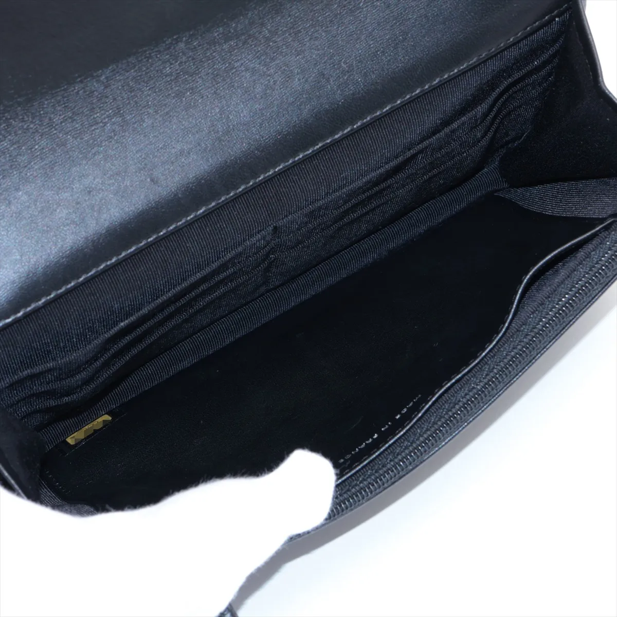 Matelasse perforated leather long wallet black silver hardware 11150882 — view 4