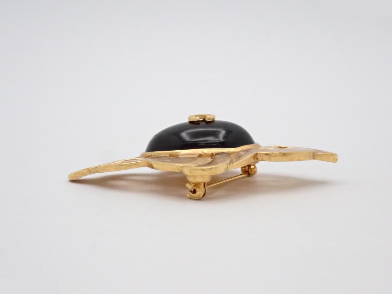 Brooch, Coco Mark, Gold — view 3