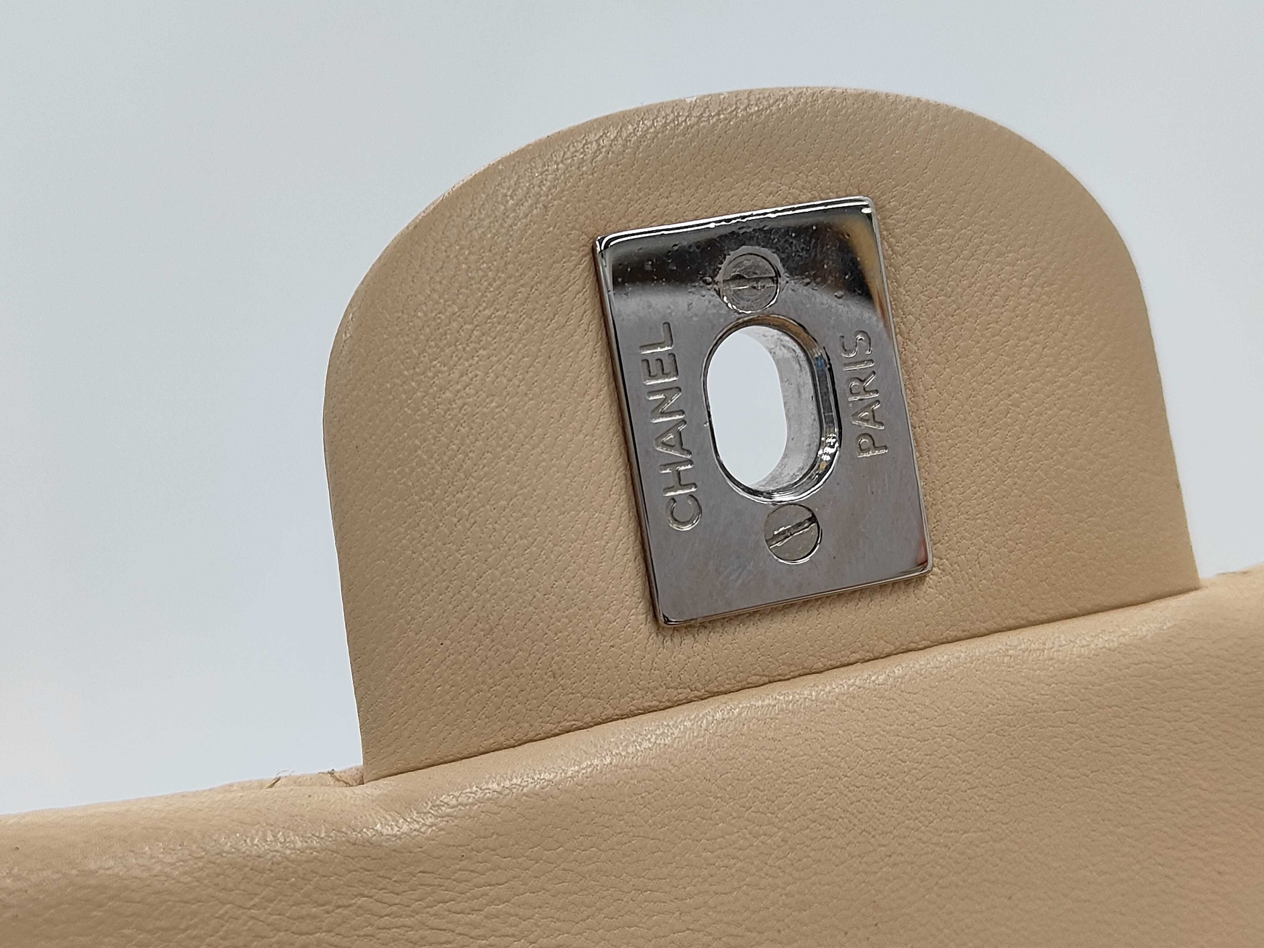 Matelassé Beige Chain Shoulder Bag — view 12