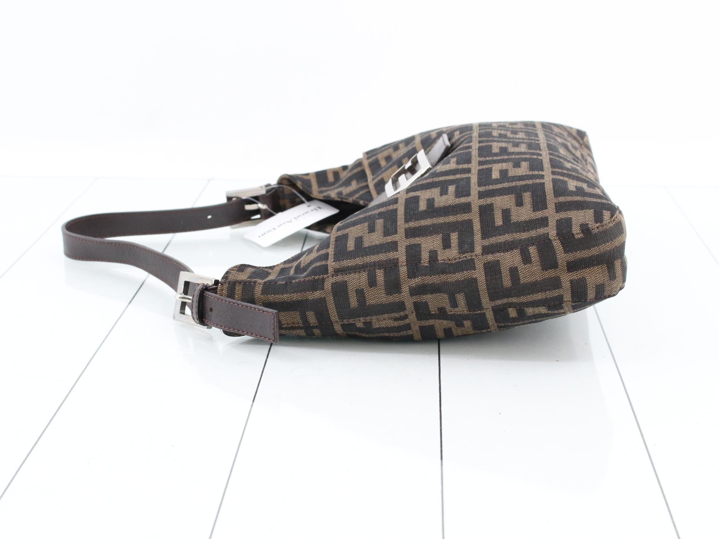 ZUCCA Mamma Bucket One-Shoulder Bag — view 4