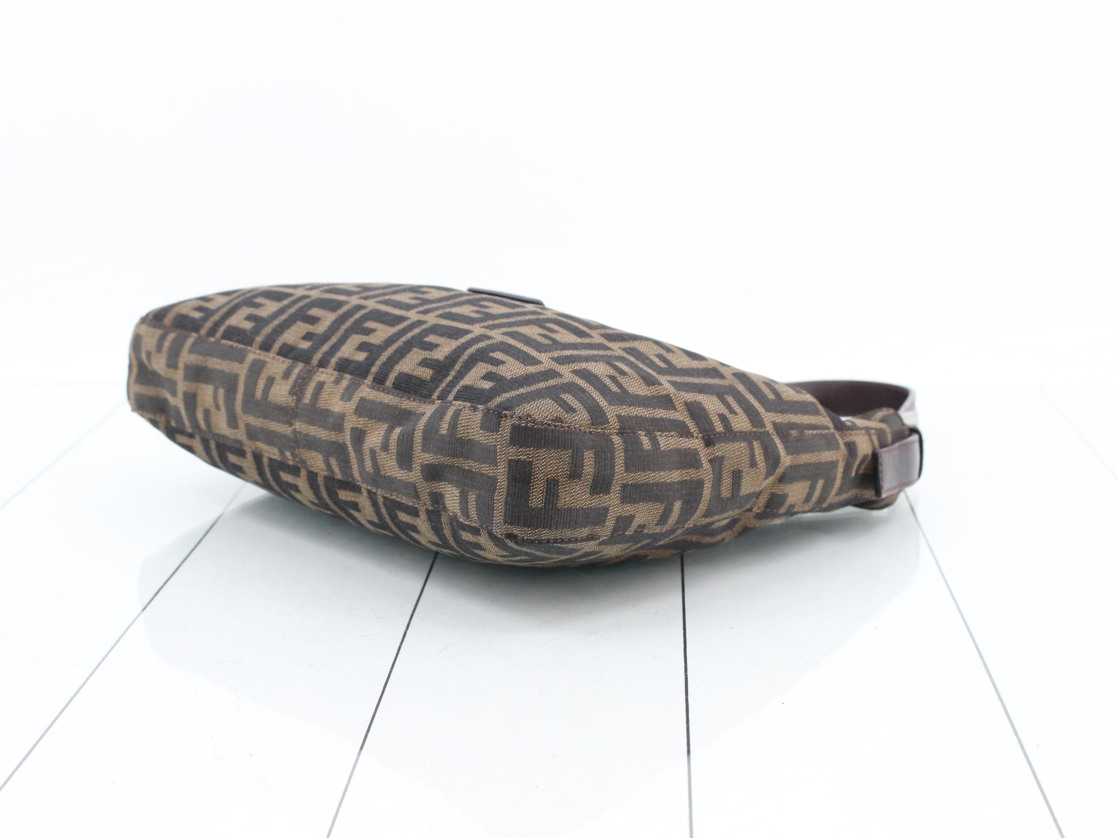 ZUCCA Mamma Bucket One-Shoulder Bag — view 6