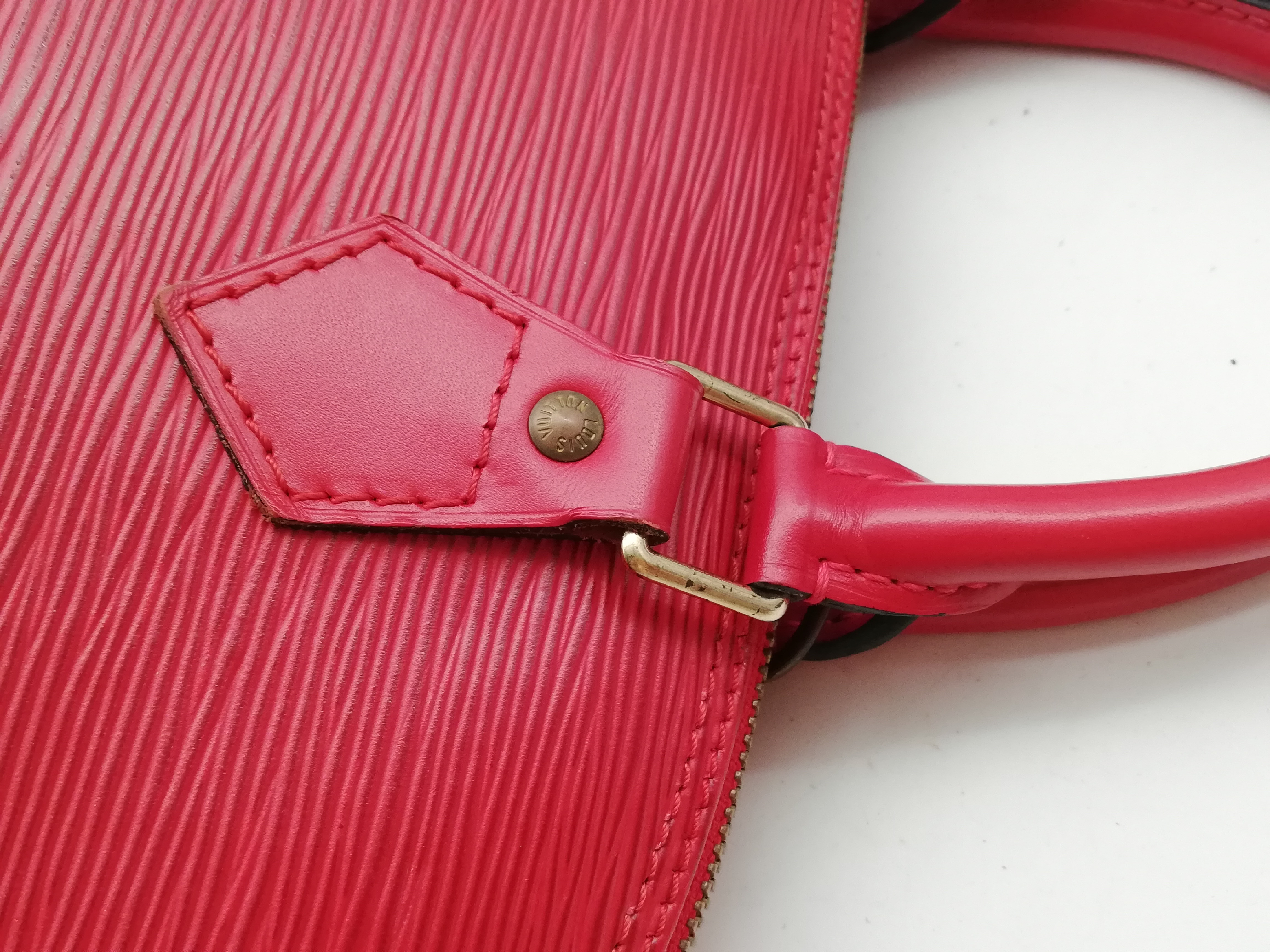 Epi Alma M52147 Handbag — view 13