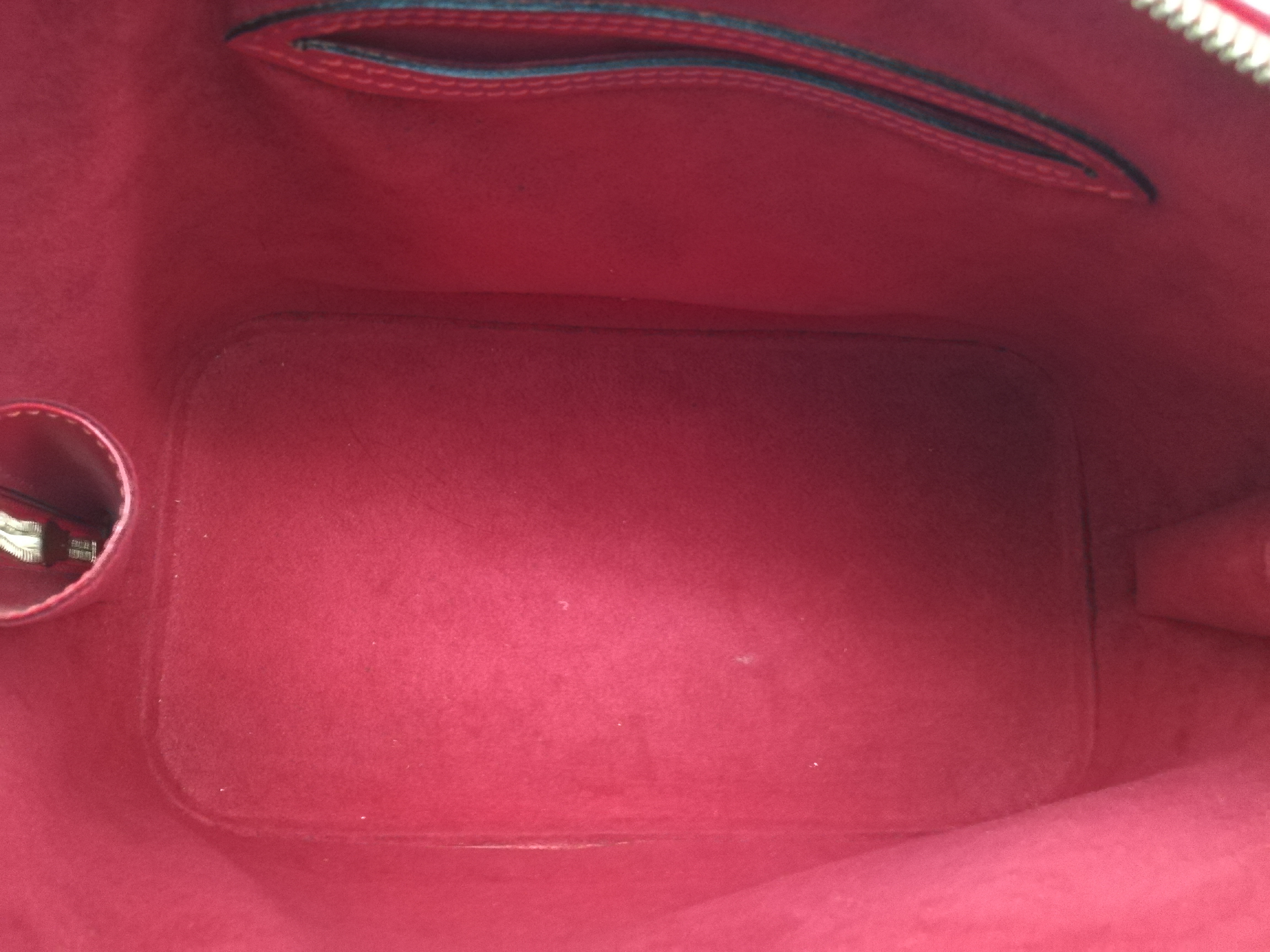 Epi Alma M52147 Handbag — view 14
