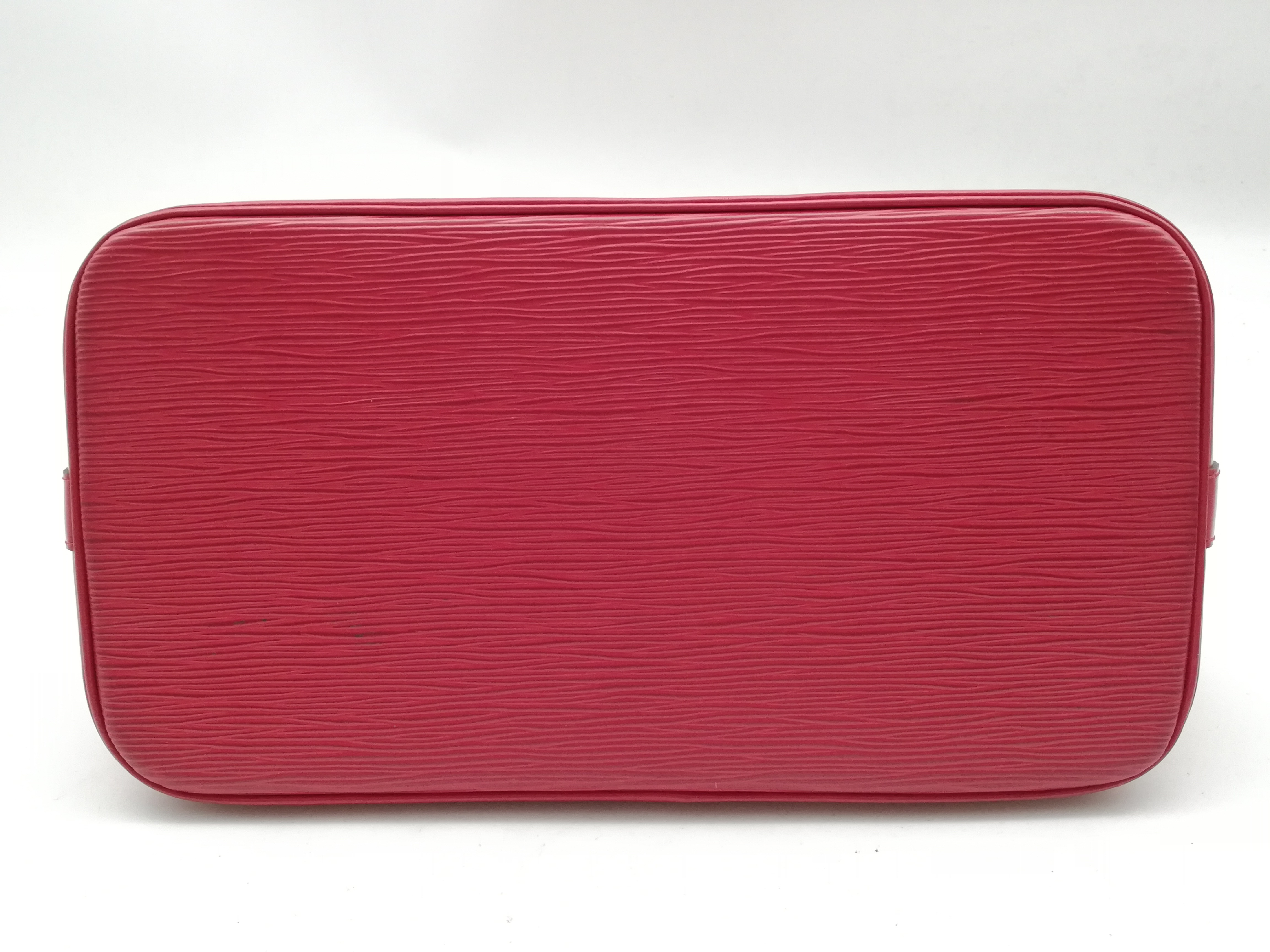 Epi Alma M52147 Handbag — view 5
