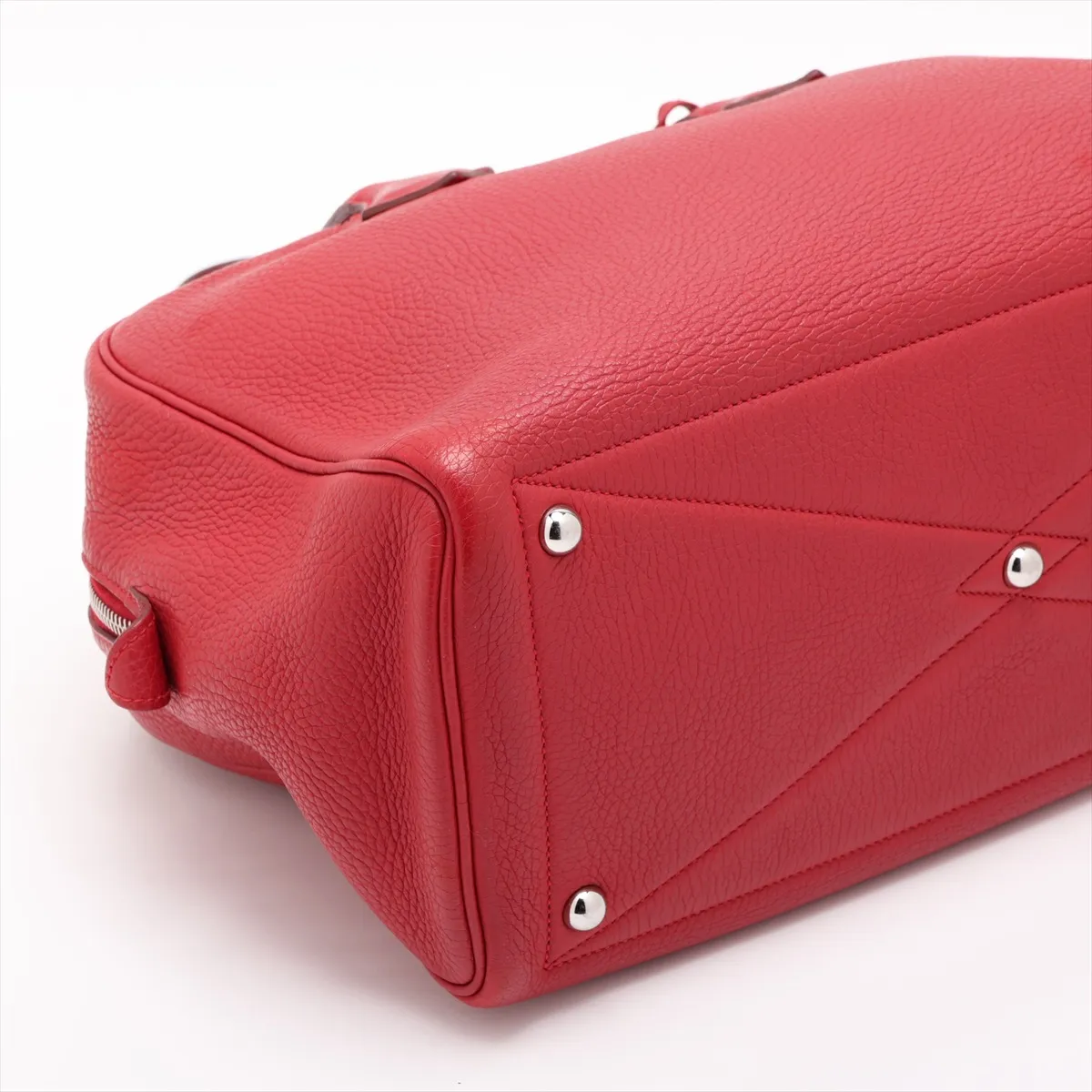 Victoria 35, Taurillon Clemence leather, Rouge Garance, silver hardware. P: 2012. Clochette strap torn. — view 4