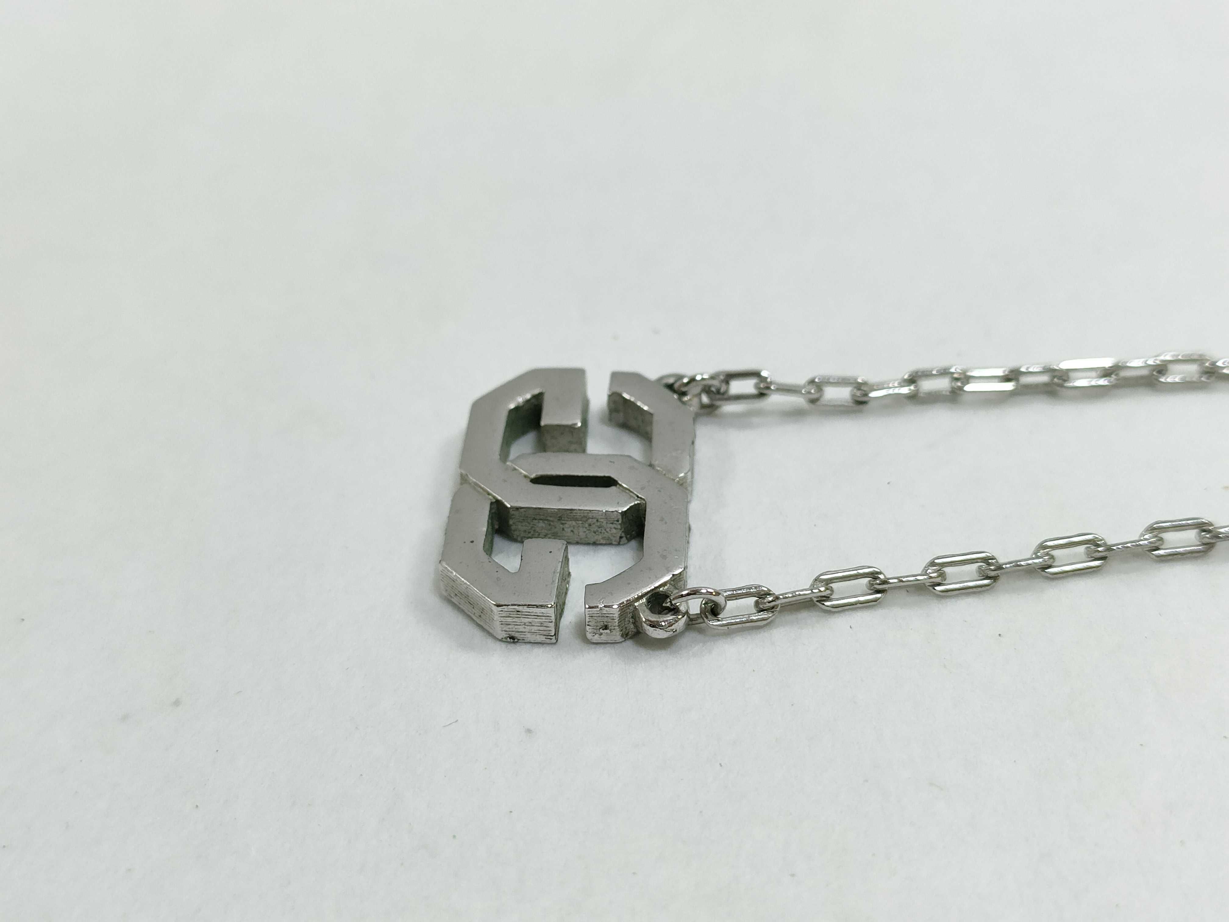 necklace — view 3